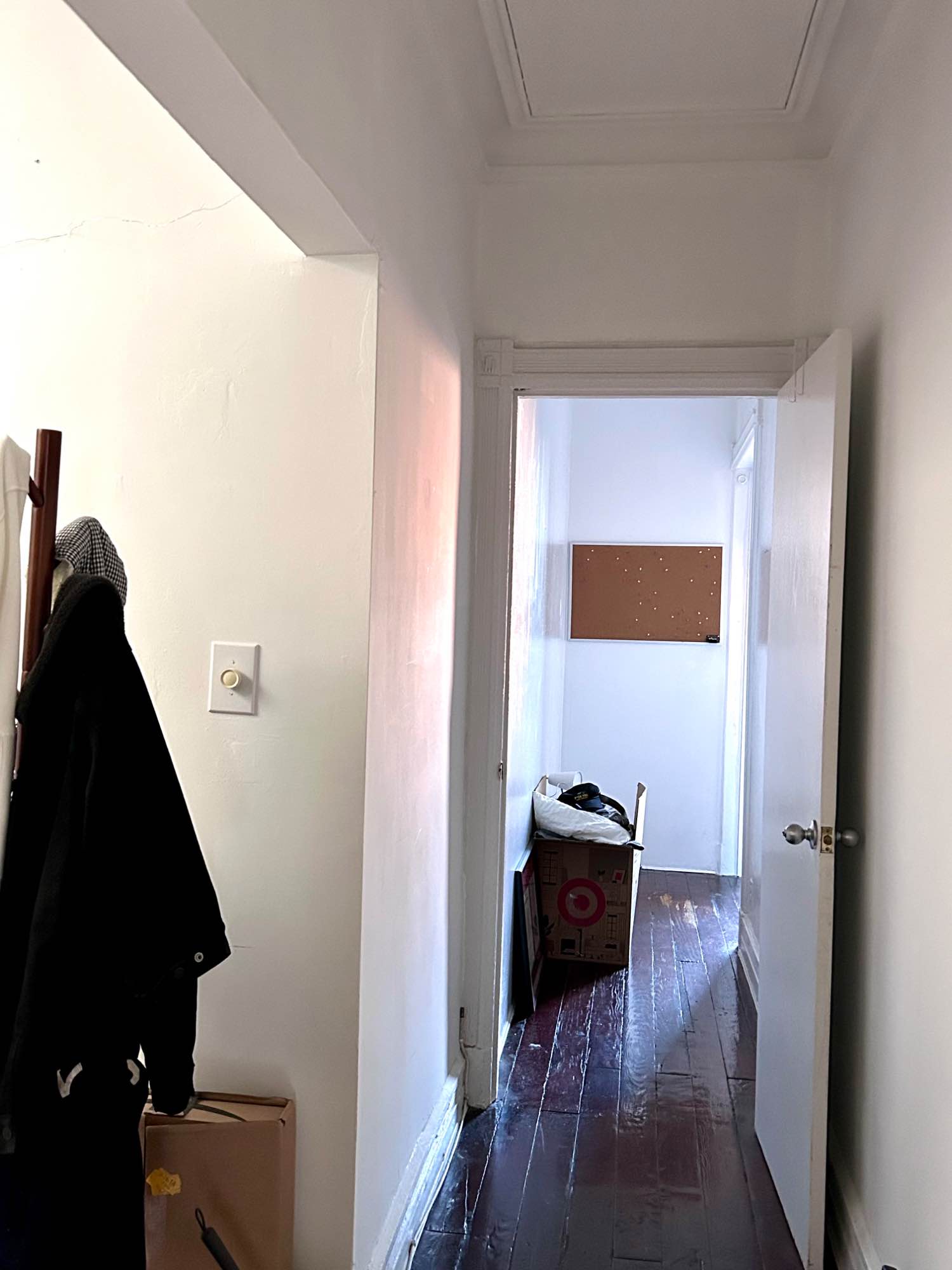 Move in date 11/15 or sooner- seeking long term (12 months or longer)

If you've been looking for a super convenient location, great access to transportation with reasonable rent, this is it!

I’m looking for a roommate who is responsible, a Non-smoker and will help keep the apt tidy

We like to keep the apt a nice and chill place. All tenants in the building are respectful so we are not a loud party type of people. We all know each other like a community.

***

The Room is:

A cozy private bedroom

Big west-facing window, with 1ft wide windowsill

High ceilings (10ft)

The room is approximately 11.5ft by 5.5ft with a in-room hallway 11.5ft by 3.5ft

*please see photos for reference

Unfurnished but includes a well-kept AC unit

Rent is $1010/month

Utilities are not included and are usually $70 to $90/month

Heat and water included

***

The building owner has a wine store on the first floor and charges reasonable rent. In return, we keep a peaceful, clean living environment

3rd floor walk-up

Plenty of sun with a skylight in the living room area

Shared bathroom

Super fast WiFi (Verizon FIOS)

***

The apartment is a 3min walk from major subway lines at Atlantic station (2, 3, 4, 5, B, D, N, Q, R, LIRR)

Subway- 20 mins to Union Sq, 30 mins to Midtown

Citibike stations all around

Bikable distance to Manhattan

5 min walk to Whole Foods 365, BAM, BRIC, restaurants 10 min walk to Trader Joe's 2 min walk to 5th Ave cafes, bakeries, restaurants, shops and bars

Laundromats in a couple block radius

The area is a great mix of lively, chill and comfortable

Current sublease goes to 12/31/2026

Landlord will ask for all standard paperwork

Message or email me at apt3roommate@gmail.com for more details!

Thanks!