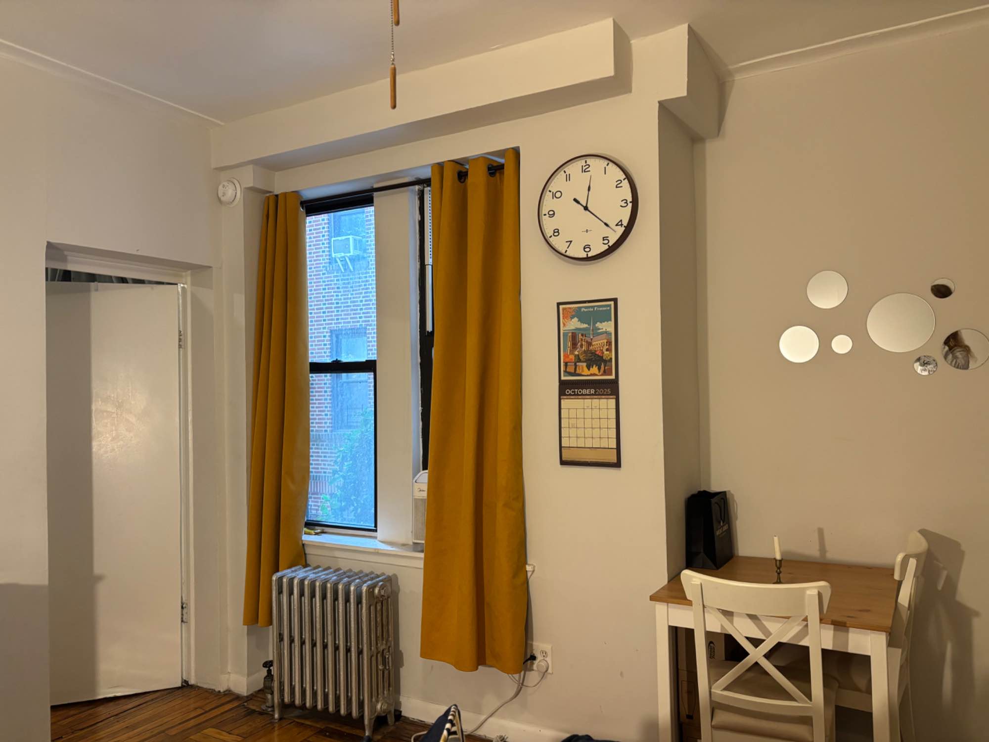 This is a yearlong sublease while I’m traveling; hoping to arrange a December/January move-in date with a January 2027 move-out date.

The apartment is a ground-floor unit (with just a couple of steps up, so it feels elevated and secure). It’s fully furnished and includes a queen bed with two nightstands, a sofa, dining table, two large bookcases, shoe storage, and a TV stand (TV not included). There’s a massive bedroom closet with tons of storage and 2 pantry closets. Most of my personal belongings like wall art and decorations will be removed. The apartment is clean and pest-free. Cats allowed, no dogs unfortunately.