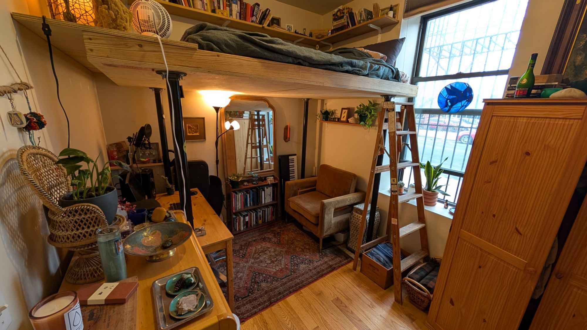 Welcome to the Tar Heel Lounge #2! Currently looking for a short-term sublet starting March 16th until around April 6th (dates can be flexible, and you don't need to stay for the entirety).

A bit about the space: This is a historic bar-turned-longtime community/DIY space, but these days things are quiet—so much so that sometimes it feels more like a library. You'd be subletting my bedroom while I'm abroad. The bedroom is extremely cozy, with high ceilings, a dedicated workspace, and a large plush loveseat to read and relax. It's very quiet, too—virtually zero street noise.

The apartment is quite spacious and has 3 other bedrooms, but only two roommates will be present for most, if not all of your stay. One roommate is a PhD student in her thirties, the other a musician in his late twenties.

Some highlights: A grand piano, a projector, a private patio with a fire pit and garden space, a cavernous basement, two bathrooms, in-building laundry.

The apartment is located a block from beloved Herbert Von King Park. 