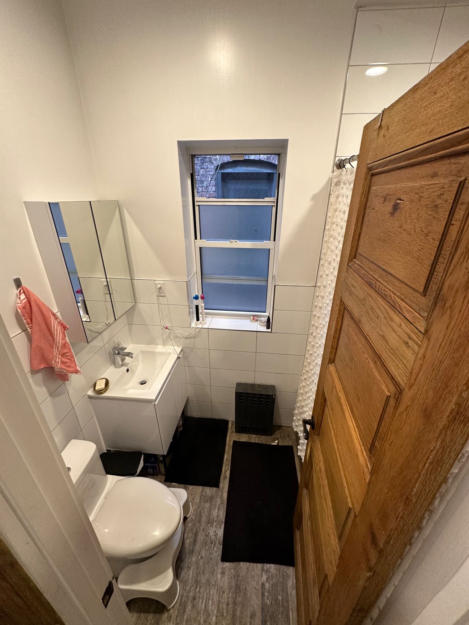 FEMALE ONLY

Looking for 12/1/24 move in date, flexible. Lease ends 5/2024 with option to re-sign if wanted! LEASE TAKEOVER

GREAT LOCATION! 2min walk to the Nostrand Ave LIRR, 6min walk to the Nostrand A/C, 3min walk to the B65. PRIVATE roof terrace. Top floor unit / 4th floor walk up. 2 bedrooms in a 3 bedroom/1bath.
Kitchen has full size appliances. Laundry in the basement. This space has lots of character, has great neighbors, great management and truly holds such a special place in my heart. Lived here for 5 years and sad to leave. My room has 1 spacious closet. Selling the window a/c and TV on wall. Open to selling other furniture in apartment as well.
Your roommate is a 29 year old professional working in NYC. She works both remotely and in office. She has the main office in unit. She loves to read, watch movies and bake! The space is very special and cozy and she's looking for someone who will be tidy and respectful.
No pets. No smoking. Female only. Flexible start date.
$1450 per month, plus utilities and WiFi that range between $75-$125 depending on the month.
Will want to set up zoom call for interview!