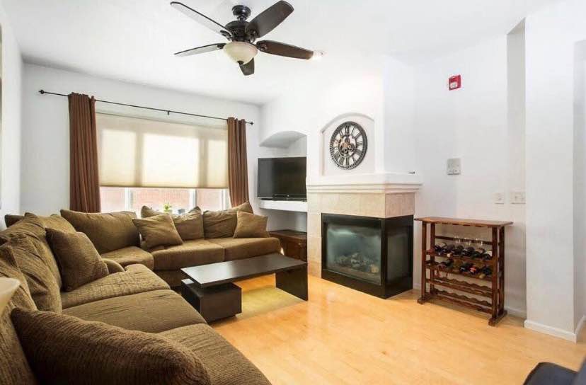 Hello! I’m Cate, and I’m renting out one bedroom in my clean, comfortable 2-bedroom, 2-bath apartment. I live in the other bedroom but due to the nature of my job, I’m often away, so the apartment stays very quiet and private.