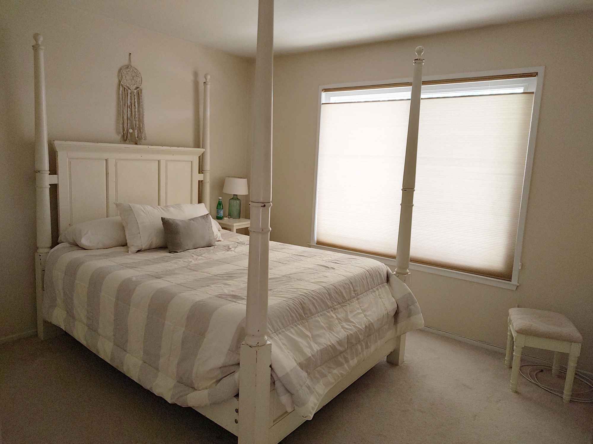 Hello Everyone,
I hope you're enjoying your day :) This is a Great spot in Alexandria between Groveton & Kingstowne, quiet neighborhood, nice yard, friendly neighbors, an easy commute to many stores/highways/old town/DC, but with a calmer and less urban feel, move-in Nov. This is a home, so no need to share hallways, worry about parking, lost packages, or have neighbors right on the other side of your walls. I will also be the your only roommate, so no need to worry about sharing a cramped space.

Nestled on a peaceful cul-de-sac in a desirable Alexandria neighborhood, a lovely large 1,800 sq ft home with spacious outdoor space, offers a warm and inviting atmosphere, perfect for a new roommate! If you're looking for a comfortable, spacious place to call your own with a friendly vibe, look no further.

Your Space:
You'll enjoy a 11'x10'($1375/mo), with a closet, big front facing window and plenty of room for a queen bed and night stands. There is plenty of natural light, without having to worry about direct morning sun.

There is also a smaller third room, with a futon, closet, and large front facing window, perfect for when guests are over.

The home features a wonderful flow with main-level living and upper-level sleeping. You'll love the abundance of natural light throughout, the spacious living room, dining room, and eat-in kitchen. The kitchen is truly the heart of the home, equipped with a gas stove/oven, beautiful granite countertops, and stainless steel appliances – perfect for whipping up your favorite meals. With two sliders leading outside, it’s easy to enjoy indoor-outdoor living. There are beautiful wood floors on the main level and cozy carpeting upstairs to keep your feet warm in the morning. There's room to spread out as the house offers plenty of space with 3 bedrooms, 2.5 baths, plus an office and abundant outdoor space.

Creative Corner: An expansive art studio/multi-use space is a bonus for anyone with a creative spark! It is attached to the garage with heating/ac.

Outdoor Oasis: Step out onto your stamped concrete back patio, perfect for relaxing. The front and backyard are dotted with mature trees for shade. There is also a firepit and charcoal grill ready for your use – ideal for evenings with friends or quiet enjoyment. Edison bulbs hang over the patio to create a relaxing vibe.

Convenient Parking: Driveway and street parking are always available, and it’s completely free – no permits or extra costs! There is also a garage to help with storage!

Friendly Neighborhood: The home is on a quiet cul-de-sac with friendly neighbors, making for a truly welcoming community.

Location, Location, Location!
You'll love the home’s prime location, making daily commute, errands and weekend adventures a breeze:
Quick Errands: 5-10 minutes to Aldis, Safeway, and Giant.
Easy Commute: Just 10 minutes to 495.
Entertainment & Travel: 15 minutes to National Harbor, 20 minutes to Reagan Airport, 20-25 minutes to charming Old Town Alexandria, and about 30 minutes to Union Station DC.

Sharing the Space:
We would share responsibilities to keep the home comfortable for everyone. We'll split utilities, cable, internet, trash, and yard care 50/50. If you prefer an all-in-one price, then I am sure we could come to an agreement.

About Your Future Housemate(Marc):
Hi there! My name is Marc, I am a 45-year-old government employee working full-time Monday-Friday, and I've happily called this home and neighborhood my own for the past three years. I have one indoor cat who is very friendly, though she does take a little time to warm up to new faces. In my free time, I enjoy relaxing both indoors and out, playing games, enjoying the firepit, creating art, grilling, and discovering new spots around town.

Who I’m Looking For:
I’m seeking a respectful and responsible roommate who:
Has full-time employment.
Doesn't have pets (I already have a sweet cat!)- Is not allergic to cats.
Is willing to not smoke in the home. (Outside okay)
Is fine with occasional guests.
Values cleanliness and is willing to help with house chores.
Enjoys hanging out, but also appreciates having their own downtime.

Lease & Move-in Details:
The property is managed by a professional company, making everything smooth and easy. Your name would be added to the lease, which runs until September 30, 2026. I’ll be happy to connect you directly with them for their standard credit/background check. I have already paid the deposit, so we can work that out later.

Move-in Date: November
If this sounds like the perfect fit for you, I’d love to hear from you! Let's make this house your new home.