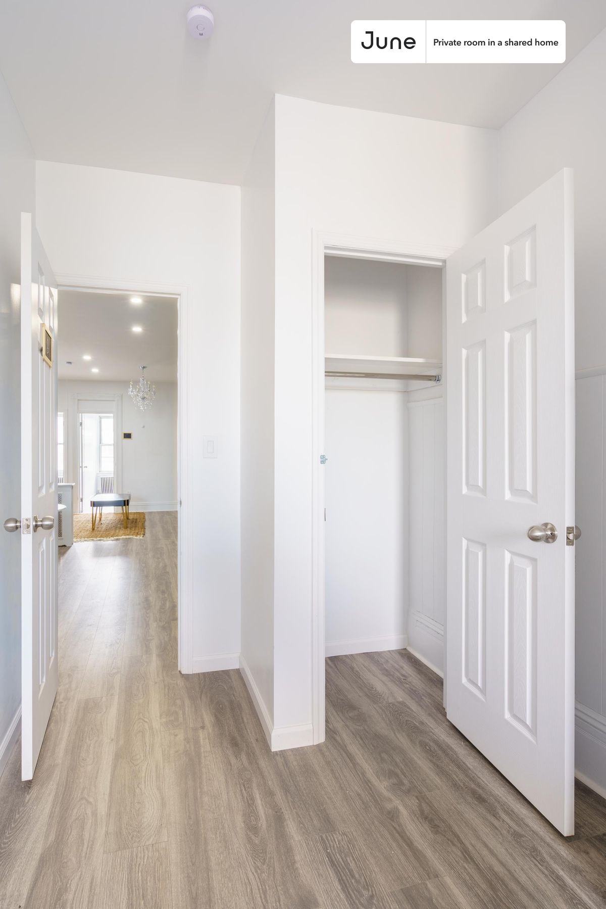 

Twin bedroom in a 4 bedroom / 1 bathroom apartment!

Check out 3D tour now:  https://jnhm.es/84R

This  Twin room in Astoria  is available on a flexible 1-18 month lease. Monthly rent rate is determined by furnishing preference, move-in date and move-out date. Speak to a June representative for recommendations on the best stay duration for the lowest rate, and learn more about this home on the June website:  https://jnhm.es/69K

Amenities of this home:   Furnished Common Areas,    Wi-Fi - Paid separately (High-Speed),    Guarantors Allowed,       32-inch Flat-Screen TV,       Hardwood Flooring,    Microwave,    Oven,    Refrigerator,   also, this unit is conveniently located, several local parks, restaurants and bars are just minutes away.

About June Homes: Welcome to the easiest rental experience of your life. Rent furnished or unfurnished apartments for 1 - 18 months, bypass hidden costs and broker fees and enjoy an easy move-in. As a resident, you’ll have access to 24/7 support and monthly cleanings of the home’s shared spaces. Sign up now to apply online for your next home with June: https://jnhm.es/sign-roomi

Interested? Use this listing ID when speaking to June team:  #1266 B
