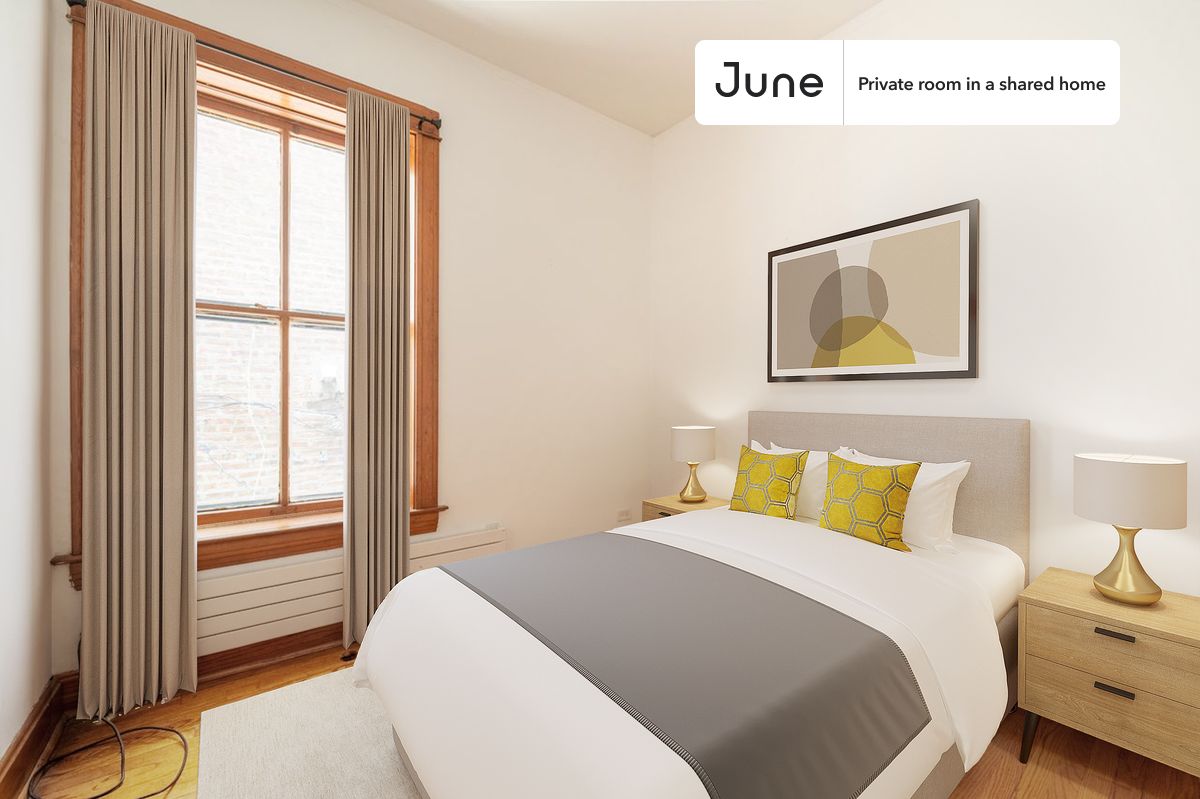PLEASE NOTE: This is a private room in a shared apartment. You will have your own bedroom and shared common areas (kitchen, bathroom, etc.) with other residents.
Full bedroom in a 3 bedroom / 1 bathroom apartment!
Check out 3D tour now: https://jnhm.es/870
This Full room in Wrigleyville is available on a 12 month lease or a flexible short term (31 to 364 days) lease. You pick your custom start and end date. Monthly rent rate is determined by furnishing preference, move-in date and move-out date. Speak to a June representative for recommendations on the best stay duration for the lowest rate, and learn more about this home on the June website: https://jnhm.es/6ed
Amenities of this home: Dishwasher, Furnished Common Areas, Wi-Fi - Paid separately (High-Speed), Guarantors Allowed, Decorative fireplace, Street parking - City permit required, Laundry in home (free), Balcony, Wall-Mounted TV, Hardwood Flooring, Microwave, Oven, Refrigerator, also, this unit is conveniently located, several local parks, restaurants and bars are just minutes away.
About June Homes: Welcome to the easiest rental experience of your life. Rent furnished or unfurnished apartments on a 12 month lease or a flexible short term (31 to 364 days). As a resident, you’ll have access to 24/7 support and monthly cleanings of the home’s shared spaces. Sign up now to apply online for your next home with June: https://jnhm.es/sign-roomi
Brokers welcome! Contact us for more details.
Interested? Kindly note that the minimum stay duration would be 32 days.
Use this listing ID when speaking to June team: #1359 C