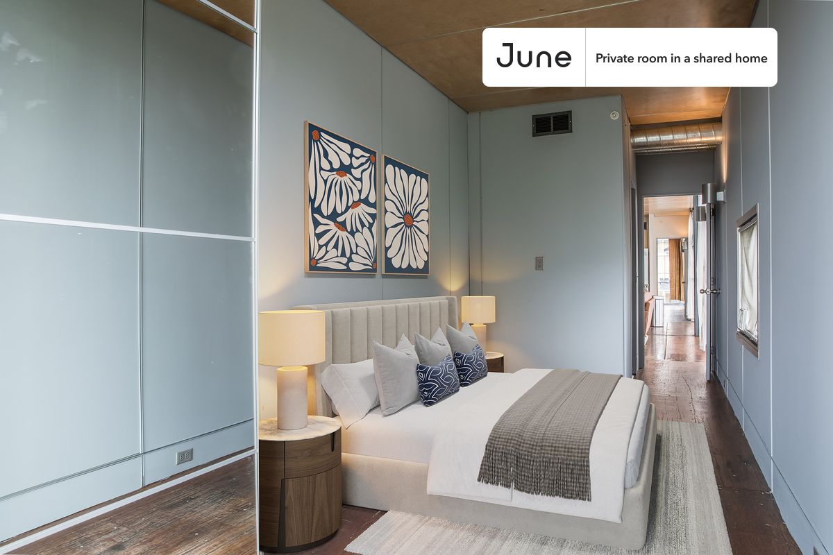 PLEASE NOTE: This is a private room in a shared apartment. You will have your own bedroom and shared common areas (kitchen, bathroom, etc.) with other residents.
Full bedroom in a 6 bedroom / 6 bathroom apartment!
Check out 3D tour now: https://jnhm.es/5V
This Full room in Brookland is available on a 12 month lease or a flexible short term (31 to 364 days) lease. You pick your custom start and end date. Monthly rent rate is determined by furnishing preference, move-in date and move-out date. Speak to a June representative for recommendations on the best stay duration for the lowest rate, and learn more about this home on the June website: https://jnhm.es/5ue
Amenities of this home: Dishwasher, Furnished Common Areas, Wi-Fi - Paid separately (High-Speed), Guarantors Allowed, 32-inch Flat-Screen TV, Street parking - City permit required, Hardwood Flooring, Microwave, Oven, Refrigerator, also, this unit is conveniently located, several local parks, restaurants and bars are just minutes away.
About June Homes: Welcome to the easiest rental experience of your life. Rent furnished or unfurnished apartments on a 12 month lease or a flexible short term (31 to 364 days). As a resident, you’ll have access to 24/7 support and monthly cleanings of the home’s shared spaces. Sign up now to apply online for your next home with June: https://jnhm.es/sign-roomi
Brokers welcome! Contact us for more details.
Interested? Kindly note that the minimum stay duration would be 31 days.
Use this listing ID when speaking to June team: #414 4B