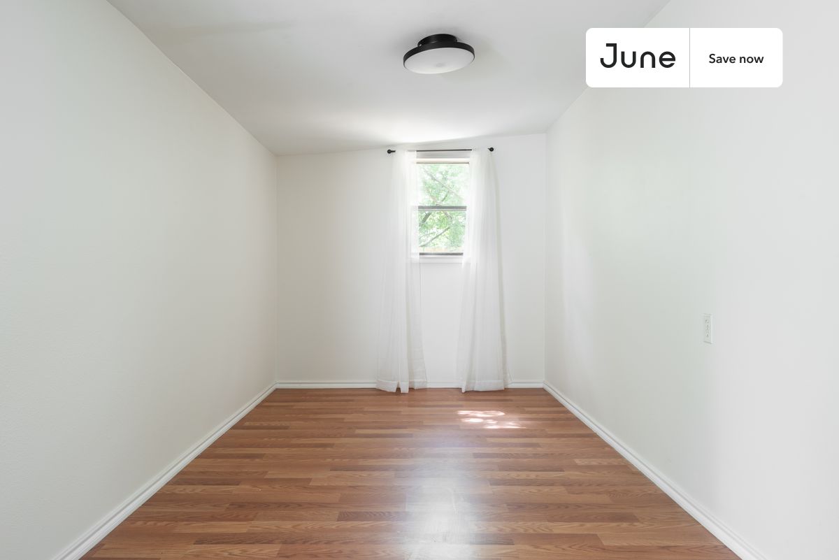 



1 bedroom in Highland on flexible lease terms.

Check out 3D tour now:  https://jnhm.es/84v

This  1 bedroom apartment on the Highland  is available on a 12 month lease or a flexible short term (31 to 364 days) lease. You pick your custom start and end date. Monthly rent rate is determined by furnishing preference, move-in date and move-out date. Speak to a June representative for recommendations on the best stay duration for the lowest rate, and learn more about this home on the June website:     https://jnhm.es/67A

Amenities of this home:   Wi-Fi - Paid separately (High-Speed),    Guarantors Allowed,       Couple-Friendly,    Laundry in home (free),    Mini Split,       Hardwood Flooring,    Microwave,    Oven,    Refrigerator,   also, this unit is conveniently located, several local parks, restaurants and bars are just minutes away.

About June Homes: Welcome to the easiest rental experience of your life. Rent furnished or unfurnished apartments on a 12 month lease or a flexible short term (31 to 364 days). As a resident, you’ll have access to 24/7 support and monthly cleanings of the home’s shared spaces. Sign up now to apply online for your next home with June: https://jnhm.es/sign-roomi

Brokers welcome! Contact us for more details.

Interested? Use this listing ID when speaking to June team:  #1230