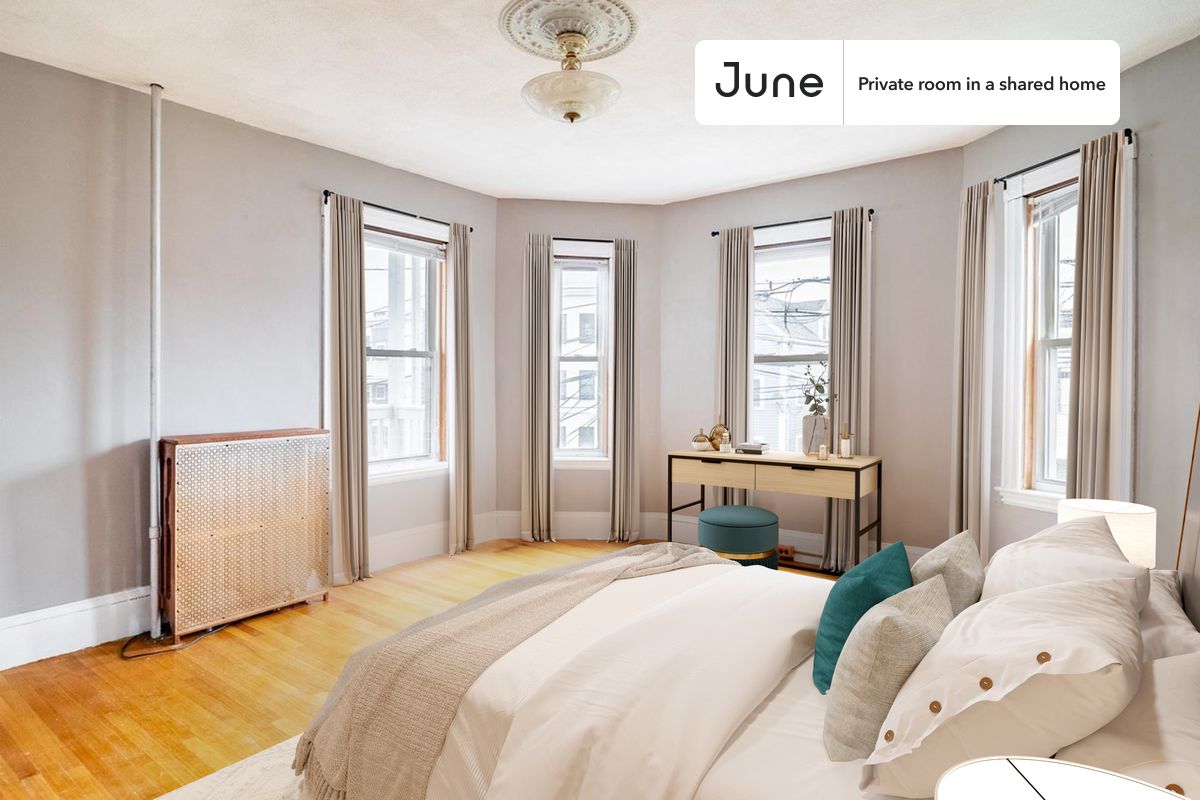 PLEASE NOTE: This is a private room in a shared apartment. You will have your own bedroom and shared common areas (kitchen, bathroom, etc.) with other residents.
Queen bedroom in a 5 bedroom / 1 bathroom apartment!
Check out 3D tour now: https://jnhm.es/8dw
This Queen room in Somerville is available on a 12 month lease or a flexible short term (31 to 364 days) lease. You pick your custom start and end date. Monthly rent rate is determined by furnishing preference, move-in date and move-out date. Speak to a June representative for recommendations on the best stay duration for the lowest rate, and learn more about this home on the June website: https://jnhm.es/6uo
Amenities of this home: Dishwasher, Furnished Common Areas, Wi-Fi - Paid separately (High-Speed), Guarantors Allowed, Laundry - Paid separately (in building), Hardwood Flooring, Microwave, Oven, Refrigerator, also, this unit is conveniently located, several local parks, restaurants and bars are just minutes away.
About June Homes: Welcome to the easiest rental experience of your life. Rent furnished or unfurnished apartments on a 12 month lease or a flexible short term (31 to 364 days). As a resident, you’ll have access to 24/7 support and monthly cleanings of the home’s shared spaces. Sign up now to apply online for your next home with June: https://jnhm.es/sign-roomi
Brokers welcome! Contact us for more details.
Interested? Kindly note that the minimum stay duration would be 31 days.
Use this listing ID when speaking to June team: #1702 A