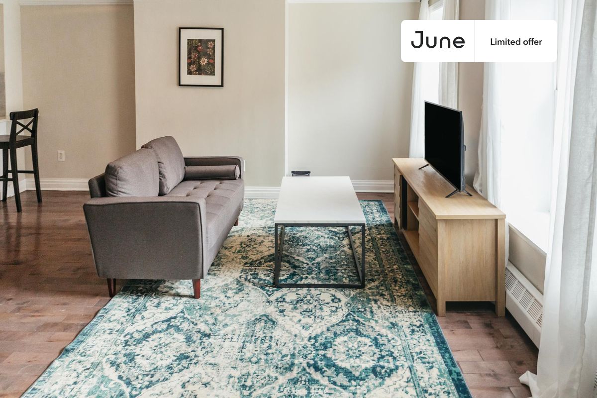 Move in with us before April 30th and stay until May 31st or later, and enjoy our limited-time discount on your first month! $200 off in NYC. Hurry up!

Full bedroom in a 4 bedroom / 2 bathroom apartment!

Check out 3D tour now:  https://jnhm.es/84S

This  Full room in Bushwick  is available on a flexible 1-18 month lease. Monthly rent rate is determined by furnishing preference, move-in date and move-out date. Speak to a June representative for recommendations on the best stay duration for the lowest rate, and learn more about this home on the June website:  https://jnhm.es/6aW

Amenities of this home:   Dishwasher,    Furnished Common Areas,    Wi-Fi - Paid separately (High-Speed),    Guarantors Allowed,       32-inch Flat-Screen TV,       Laundry in building (free),    Enclosed backyard,    Hardwood Flooring,    Microwave,    Oven,    Refrigerator,   also, this unit is conveniently located, several local parks, restaurants and bars are just minutes away.

About June Homes: Welcome to the easiest rental experience of your life. Rent furnished or unfurnished apartments for 1 - 18 months, bypass hidden costs and broker fees and enjoy an easy move-in. As a resident, you’ll have access to 24/7 support and monthly cleanings of the home’s shared spaces. Sign up now to apply online for your next home with June: https://jnhm.es/sign-roomi

Interested? Use this listing ID when speaking to June team:  #1294 C