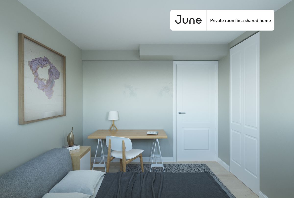 PLEASE NOTE: This is a private room in a shared apartment. You will have your own bedroom and shared common areas (kitchen, bathroom, etc.) with other residents.
Full bedroom in a 4 bedroom / 2 bathroom apartment!
Check out 3D tour now: https://jnhm.es/8bs
This Full room in Logan Square is available on a 12 month lease or a flexible short term (31 to 364 days) lease. You pick your custom start and end date. Monthly rent rate is determined by furnishing preference, move-in date and move-out date. Speak to a June representative for recommendations on the best stay duration for the lowest rate, and learn more about this home on the June website: https://jnhm.es/6ne
Amenities of this home: Dishwasher, Furnished Common Areas, Wi-Fi - Paid separately (High-Speed), Guarantors Allowed, 32-inch Flat-Screen TV, Dining area, Street parking - City permit required, Laundry in home (free), Living area, Hardwood Flooring, Microwave, Oven, Refrigerator, also, this unit is conveniently located, several local parks, restaurants and bars are just minutes away.
About June Homes: Welcome to the easiest rental experience of your life. Rent furnished or unfurnished apartments on a 12 month lease or a flexible short term (31 to 364 days). As a resident, you’ll have access to 24/7 support and monthly cleanings of the home’s shared spaces. Sign up now to apply online for your next home with June: https://jnhm.es/sign-roomi
Brokers welcome! Contact us for more details.
Interested? Kindly note that the minimum stay duration would be 32 days.
Use this listing ID when speaking to June team: #1568 D