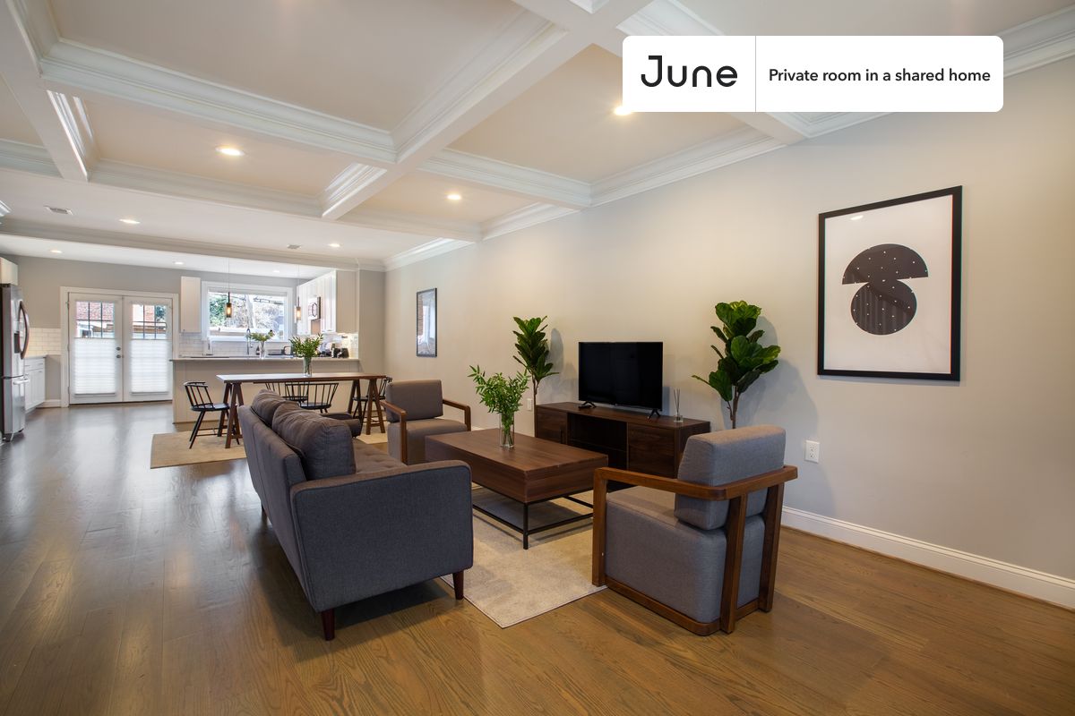 

PLEASE NOTE: This is a private room in a shared apartment. You will have your own bedroom and shared common areas (kitchen, bathroom, etc.) with other residents.

Queen bedroom in a 4 bedroom / 3.5 bathroom apartment!

Check out 3D tour now:  https://jnhm.es/P9

This  Queen room in Petworth  is available on a 12 month lease or a flexible short term (31 to 364 days) lease. You pick your custom start and end date. Monthly rent rate is determined by furnishing preference, move-in date and move-out date. Speak to a June representative for recommendations on the best stay duration for the lowest rate, and learn more about this home on the June website:  https://jnhm.es/Hy

Amenities of this home:   Dishwasher,    Patio,    Furnished Common Areas,    Wi-Fi - Paid separately (High-Speed),    Guarantors Allowed,       32-inch Flat-Screen TV,    Dining area,    Dine in kitchen,       Central AC (Common space),    Laundry in home (free),    Front porch,    Back porch,    Hardwood Flooring,    Microwave,    Oven,    Refrigerator,   also, this unit is conveniently located, several local parks, restaurants and bars are just minutes away.

About June Homes: Welcome to the easiest rental experience of your life. Rent furnished or unfurnished apartments on a 12 month lease or a flexible short term (31 to 364 days). As a resident, you’ll have access to 24/7 support and monthly cleanings of the home’s shared spaces. Sign up now to apply online for your next home with June: https://jnhm.es/sign-roomi

Brokers welcome! Contact us for more details.

Interested? Kindly note that the minimum stay duration would be 31 days. 

Use this listing ID when speaking to June team:  #289 B