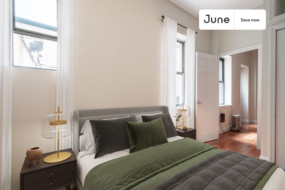 1 bedroom in East Village on flexible lease terms.
Check out 3D tour now: https://jnhm.es/85W
This 1 bedroom apartment on the East Village is available on a 12 month lease or a flexible short term (31 to 364 days) lease. You pick your custom start and end date. Monthly rent rate is determined by furnishing preference, move-in date and move-out date. Speak to a June representative for recommendations on the best stay duration for the lowest rate, and learn more about this home on the June website: https://jnhm.es/64y
Amenities of this home: Laundry - Paid separately (in building), Street parking - City permit required, Couple-Friendly, Guarantors Allowed, Elevator, Wi-Fi - Paid separately (High-Speed), Patio, Dishwasher, Hardwood Flooring, Microwave, Oven, Refrigerator, also, this unit is conveniently located, several local parks, restaurants and bars are just minutes away.
About June Homes: Welcome to the easiest rental experience of your life. Rent furnished or unfurnished apartments on a 12 month lease or a flexible short term (31 to 364 days). As a resident, you’ll have access to 24/7 support and monthly cleanings of the home’s shared spaces. Sign up now to apply online for your next home with June: https://jnhm.es/sign-roomi
Brokers welcome! Contact us for more details.
Interested? Use this listing ID when speaking to June team: #1144