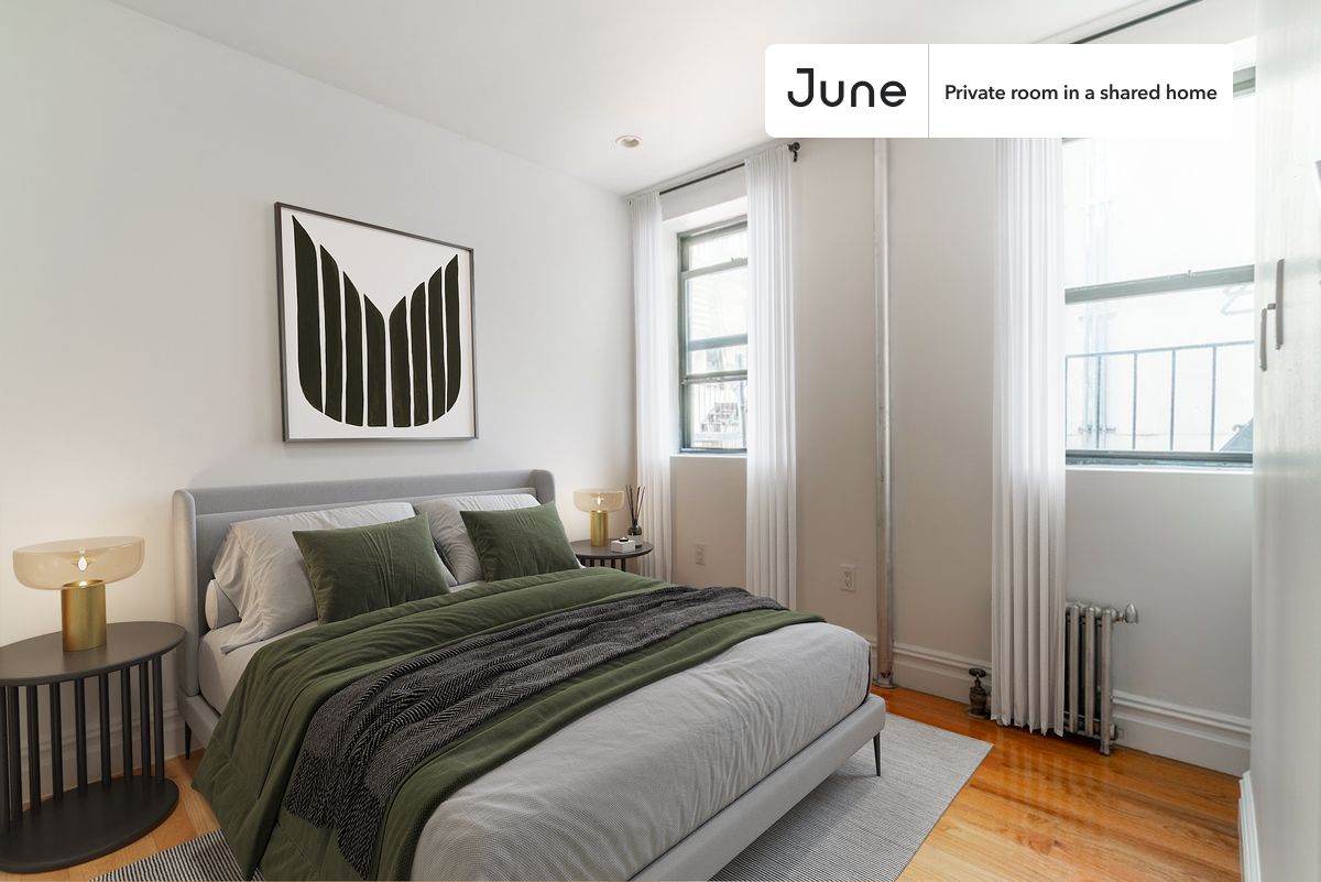 PLEASE NOTE: This is a private room in a shared apartment. You will have your own bedroom and shared common areas (kitchen, bathroom, etc.) with other residents.
Full bedroom in a 2 bedroom / 1 bathroom apartment!
Check out 3D tour now: https://jnhm.es/87v
This Full room in East Village is available on a 12 month lease or a flexible short term (31 to 364 days) lease. You pick your custom start and end date. Monthly rent rate is determined by furnishing preference, move-in date and move-out date. Speak to a June representative for recommendations on the best stay duration for the lowest rate, and learn more about this home on the June website: https://jnhm.es/64E
Amenities of this home: Street parking - City permit required, Dining area, Guarantors Allowed, Wi-Fi - Paid separately (High-Speed), Furnished Common Areas, Dishwasher, Laundry - Paid separately (in building), Wall-Mounted TV, Hardwood Flooring, Microwave, Oven, Refrigerator, also, this unit is conveniently located, several local parks, restaurants and bars are just minutes away.
About June Homes: Welcome to the easiest rental experience of your life. Rent furnished or unfurnished apartments on a 12 month lease or a flexible short term (31 to 364 days). As a resident, you’ll have access to 24/7 support and monthly cleanings of the home’s shared spaces. Sign up now to apply online for your next home with June: https://jnhm.es/sign-roomi
Brokers welcome! Contact us for more details.
Interested? Use this listing ID when speaking to June team: #1148 B