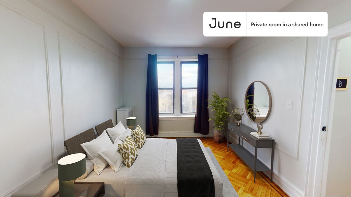PLEASE NOTE: This is a private room in a shared apartment. You will have your own bedroom and shared common areas (kitchen, bathroom, etc.) with other residents.
Queen bedroom in a 2 bedroom / 1 bathroom apartment!
Check out 3D tour now: https://jnhm.es/84m
This Queen room in Sunset Park is available on a 12 month lease or a flexible short term (31 to 364 days) lease. You pick your custom start and end date. Monthly rent rate is determined by furnishing preference, move-in date and move-out date. Speak to a June representative for recommendations on the best stay duration for the lowest rate, and learn more about this home on the June website: https://jnhm.es/63j
Amenities of this home: Furnished Common Areas, Wi-Fi - Paid separately (High-Speed), Guarantors Allowed, Pets Friendly, Laundry - Paid separately (in building), Wall-Mounted TV, Hardwood Flooring, Microwave, Oven, Refrigerator, also, this unit is conveniently located, several local parks, restaurants and bars are just minutes away.
About June Homes: Welcome to the easiest rental experience of your life. Rent furnished or unfurnished apartments on a 12 month lease or a flexible short term (31 to 364 days). As a resident, you’ll have access to 24/7 support and monthly cleanings of the home’s shared spaces. Sign up now to apply online for your next home with June: https://jnhm.es/sign-roomi
Brokers welcome! Contact us for more details.
Interested? Use this listing ID when speaking to June team: #1102 B