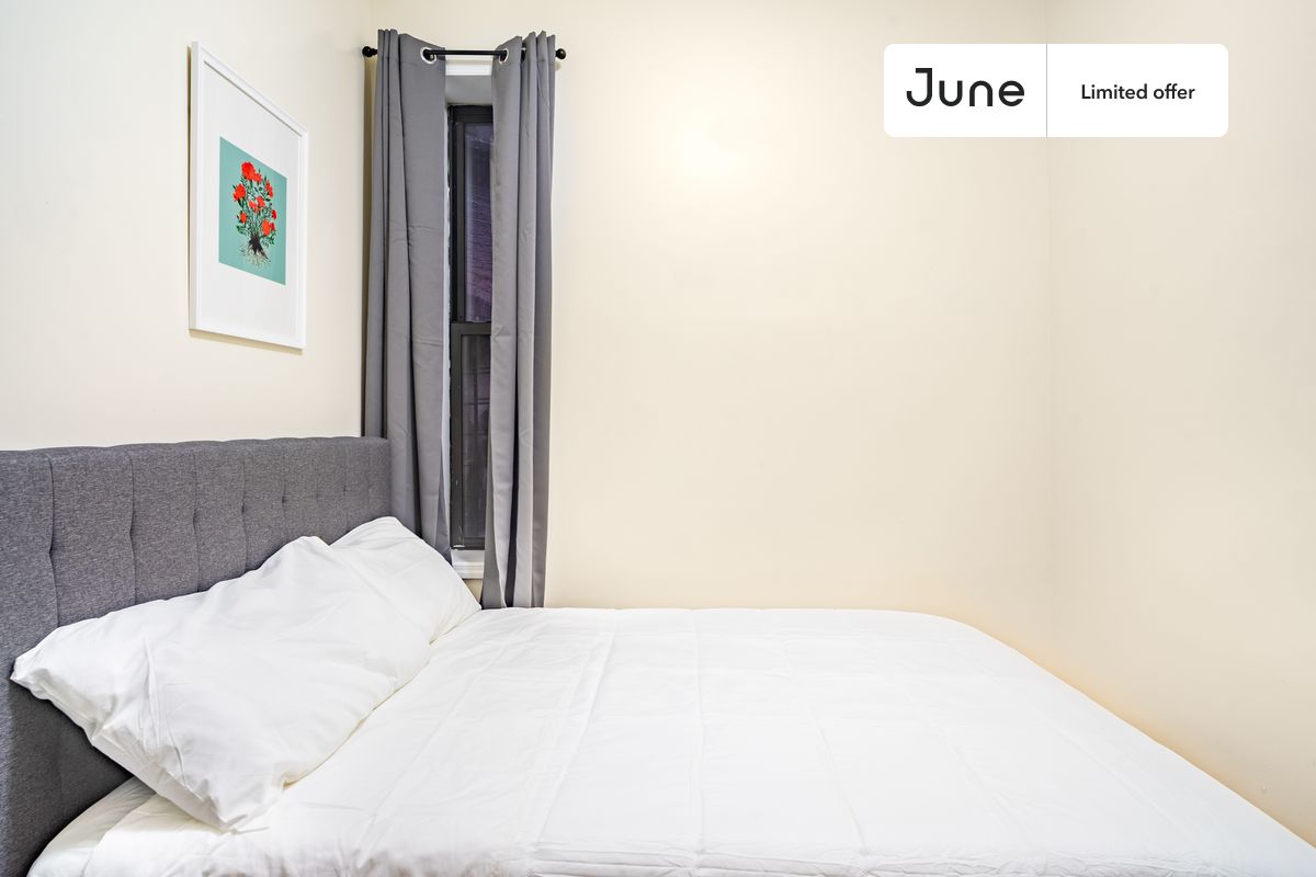 Limited time offer! Get $100 off your next rent with code SUMMER100. Mention it to our team!

Full bedroom in a 3 bedroom / 1 bathroom apartment!

Check out 3D tour now:  https://jnhm.es/8dh

This  Full room in Upper West Side  is available on a 12 month lease or a flexible short term (31 to 364 days) lease. You pick your custom start and end date. Monthly rent rate is determined by furnishing preference, move-in date and move-out date. Speak to a June representative for recommendations on the best stay duration for the lowest rate, and learn more about this home on the June website:  https://jnhm.es/5JV

Amenities of this home:   Dishwasher,    Furnished Common Areas,    Wi-Fi - Paid separately (High-Speed),    Guarantors Allowed,       32-inch Flat-Screen TV,       Street parking,    Laundry in home (free),    Hardwood Flooring,    Microwave,    Oven,    Refrigerator,   also, this unit is conveniently located, several local parks, restaurants and bars are just minutes away.

About June Homes: Welcome to the easiest rental experience of your life. Rent furnished or unfurnished apartments on a 12 month lease or a flexible short term (31 to 364 days). As a resident, you’ll have access to 24/7 support and monthly cleanings of the home’s shared spaces. Sign up now to apply online for your next home with June: https://jnhm.es/sign-roomi

Brokers accepted. 5% commission on rent.

Interested? Use this listing ID when speaking to June team:  #755 B