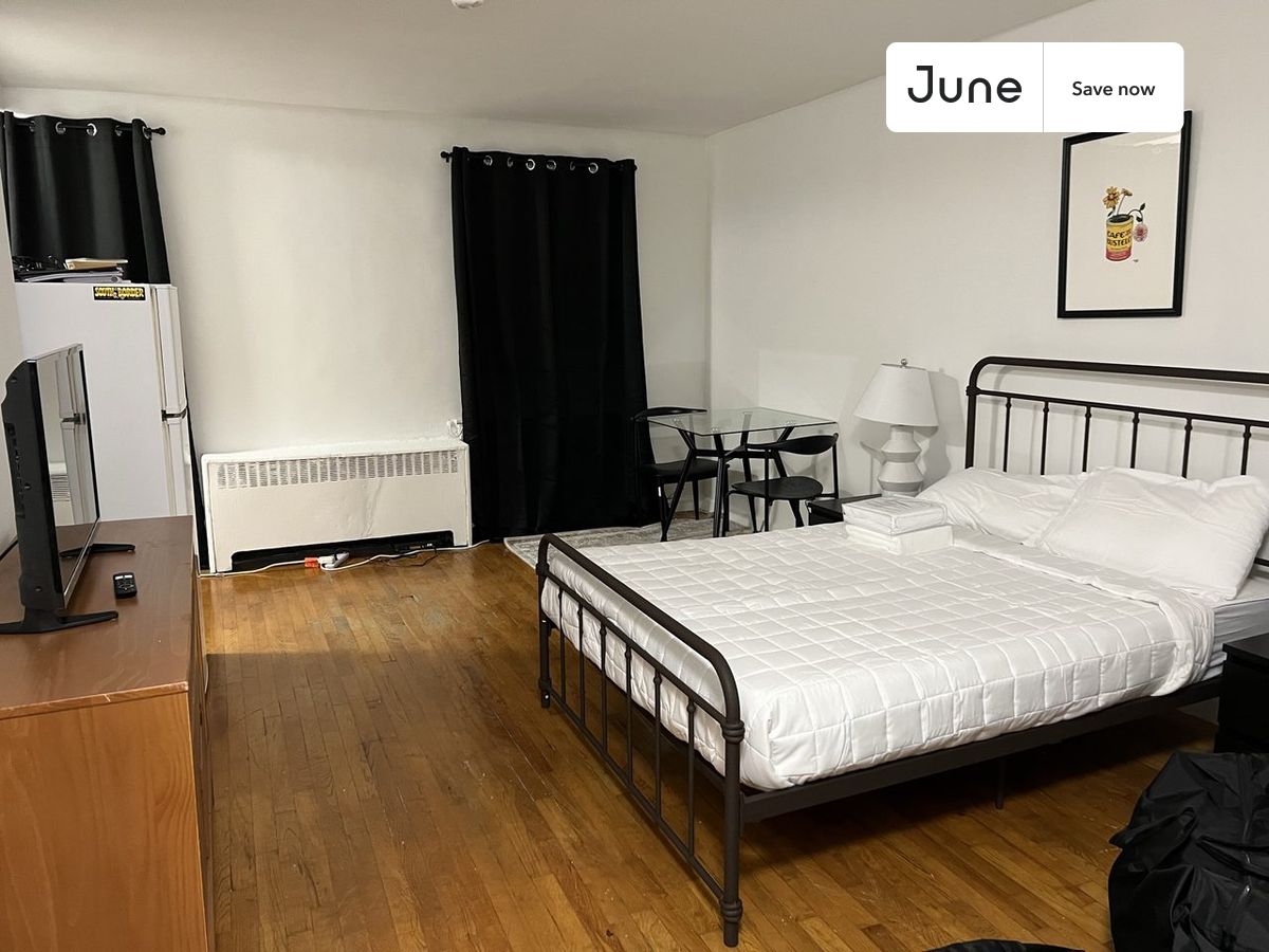 Studio in East Village on flexible lease terms.
Check out 3D tour now: https://jnhm.es/86l
This studio is available on a 12 month lease or a flexible short term (31 to 364 days) lease. You pick your custom start and end date. Monthly rent rate is determined by furnishing preference, move-in date and move-out date. Speak to a June representative for recommendations on the best stay duration for the lowest rate, and learn more about this home on the June website: https://jnhm.es/6cQ
Amenities of this home: Wi-Fi - Paid separately (High-Speed), Elevator, Guarantors Allowed, Couple-Friendly, Laundry - Paid separately (in building), Hardwood Flooring, Microwave, Oven, Refrigerator, also, this unit is conveniently located, several local parks, restaurants and bars are just minutes away.
About June Homes: Welcome to the easiest rental experience of your life. Rent furnished or unfurnished apartments on a 12 month lease or a flexible short term (31 to 364 days). As a resident, you’ll have access to 24/7 support and monthly cleanings of the home’s shared spaces. Sign up now to apply online for your next home with June: https://jnhm.es/sign-roomi
Brokers welcome! Contact us for more details.
Interested? Use this listing ID when speaking to June team: #1333