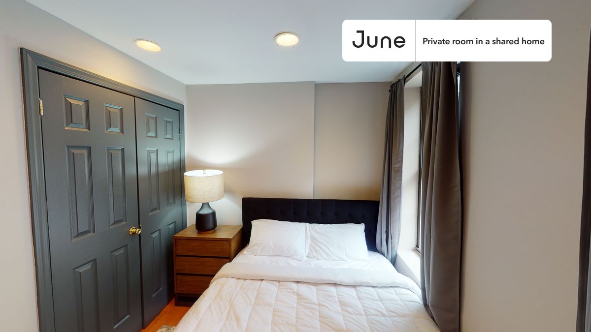 

PLEASE NOTE: This is a private room in a shared apartment. You will have your own bedroom and shared common areas (kitchen, bathroom, etc.) with other residents.

Full bedroom in a 3 bedroom / 1 bathroom apartment!

Check out 3D tour now:  https://jnhm.es/Vo

This  Full room in East Village  is available on a 12 month lease or a flexible short term (31 to 364 days) lease. You pick your custom start and end date. Monthly rent rate is determined by furnishing preference, move-in date and move-out date. Speak to a June representative for recommendations on the best stay duration for the lowest rate, and learn more about this home on the June website:  https://jnhm.es/5Ij

Amenities of this home:   Dishwasher,    Furnished Common Areas,    Wi-Fi - Paid separately (High-Speed),    Guarantors Allowed,       32-inch Flat-Screen TV,       Street parking - City permit required,    Hardwood Flooring,    Microwave,    Oven,    Refrigerator,   also, this unit is conveniently located, several local parks, restaurants and bars are just minutes away.

About June Homes: Welcome to the easiest rental experience of your life. Rent furnished or unfurnished apartments on a 12 month lease or a flexible short term (31 to 364 days). As a resident, you’ll have access to 24/7 support and monthly cleanings of the home’s shared spaces. Sign up now to apply online for your next home with June: https://jnhm.es/sign-roomi

Brokers welcome! Contact us for more details.

Interested? Use this listing ID when speaking to June team:  #716 B
