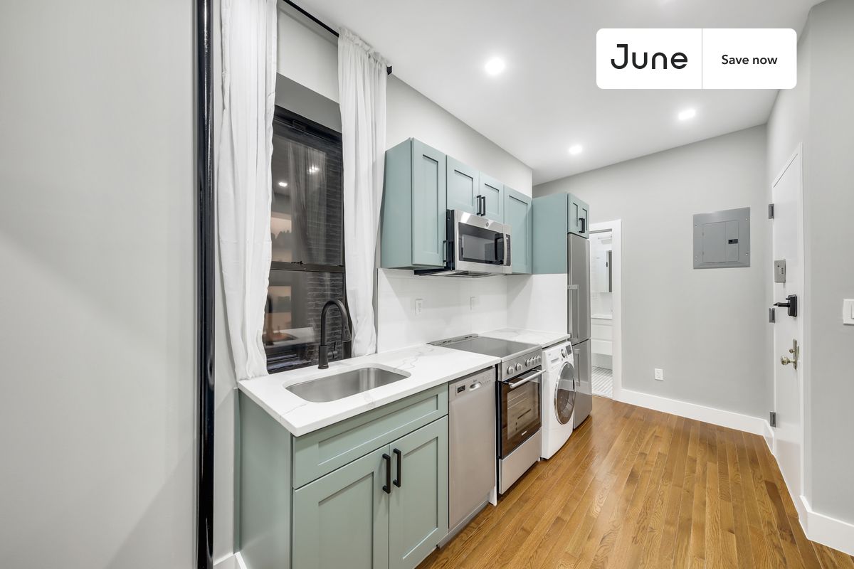 1 bedroom in Columbus Circle on flexible lease terms.
Check out 3D tour now: https://jnhm.es/Wh
This 1 bedroom apartment on the Columbus Circle is available on a 12 month lease or a flexible short term (31 to 364 days) lease. You pick your custom start and end date. Monthly rent rate is determined by furnishing preference, move-in date and move-out date. Speak to a June representative for recommendations on the best stay duration for the lowest rate, and learn more about this home on the June website: https://jnhm.es/5H3
Amenities of this home: Dishwasher, Wi-Fi - Paid separately (High-Speed), Guarantors Allowed, Couple-Friendly, Street parking - City permit required, Laundry in home (free), Hardwood Flooring, Microwave, Oven, Refrigerator, also, this unit is conveniently located, several local parks, restaurants and bars are just minutes away.
About June Homes: Welcome to the easiest rental experience of your life. Rent furnished or unfurnished apartments on a 12 month lease or a flexible short term (31 to 364 days). As a resident, you’ll have access to 24/7 support and monthly cleanings of the home’s shared spaces. Sign up now to apply online for your next home with June: https://jnhm.es/sign-roomi
Brokers welcome! Contact us for more details.
Interested? Use this listing ID when speaking to June team: #683