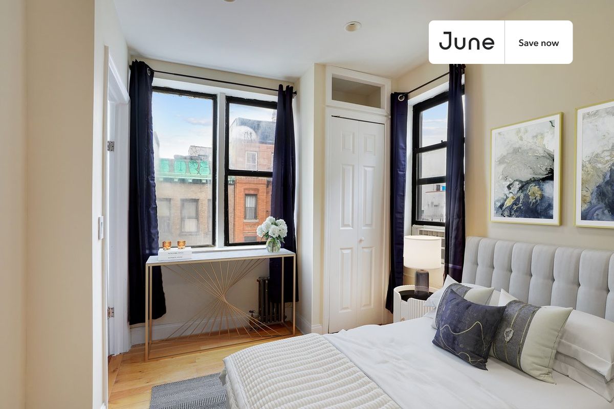 1 bedroom in East Village on flexible lease terms.
Check out 3D tour now: https://jnhm.es/YG
This 1 bedroom apartment on the East Village is available on a 12 month lease or a flexible short term (31 to 364 days) lease. You pick your custom start and end date. Monthly rent rate is determined by furnishing preference, move-in date and move-out date. Speak to a June representative for recommendations on the best stay duration for the lowest rate, and learn more about this home on the June website: https://jnhm.es/5PA
Amenities of this home: Dishwasher, Wi-Fi - Paid separately (High-Speed), Elevator, Guarantors Allowed, Couple-Friendly, Street parking - City permit required, Laundry - Paid separately (in building), Lobby reception (part-time), Hardwood Flooring, Microwave, Oven, Refrigerator, also, this unit is conveniently located, several local parks, restaurants and bars are just minutes away.
About June Homes: Welcome to the easiest rental experience of your life. Rent furnished or unfurnished apartments on a 12 month lease or a flexible short term (31 to 364 days). As a resident, you’ll have access to 24/7 support and monthly cleanings of the home’s shared spaces. Sign up now to apply online for your next home with June: https://jnhm.es/sign-roomi
Brokers welcome! Contact us for more details.
Interested? Use this listing ID when speaking to June team: #868