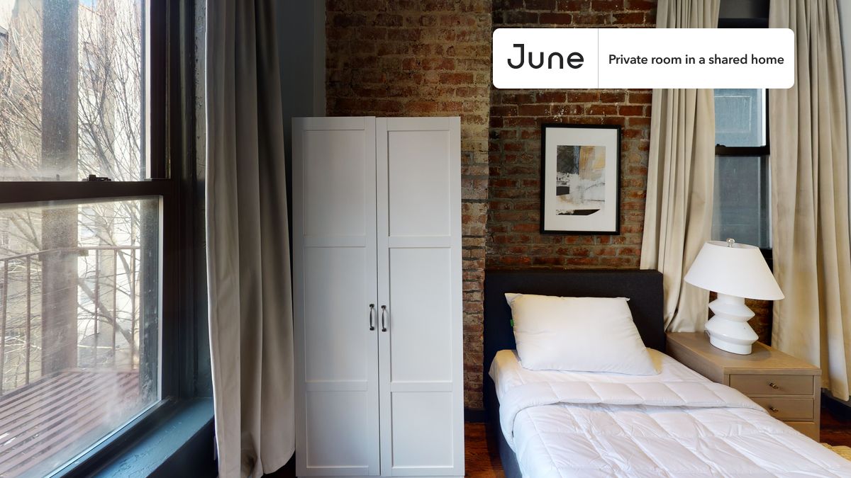 

PLEASE NOTE: This is a private room in a shared apartment. You will have your own bedroom and shared common areas (kitchen, bathroom, etc.) with other residents.

Full bedroom in a 4 bedroom / 2 bathroom apartment!

Check out 3D tour now:  https://jnhm.es/Pw

This  Full room in Upper East Side  is available on a 12 month lease or a flexible short term (31 to 364 days) lease. You pick your custom start and end date. Monthly rent rate is determined by furnishing preference, move-in date and move-out date. Speak to a June representative for recommendations on the best stay duration for the lowest rate, and learn more about this home on the June website:  https://jnhm.es/B8

Amenities of this home:   Furnished Common Areas,    Wi-Fi - Paid separately (High-Speed),    Guarantors Allowed,       32-inch Flat-Screen TV,    Dine in kitchen,    Laundry - Paid separately (in building),       Hardwood Flooring,    Microwave,    Oven,    Refrigerator,   also, this unit is conveniently located, several local parks, restaurants and bars are just minutes away.

About June Homes: Welcome to the easiest rental experience of your life. Rent furnished or unfurnished apartments on a 12 month lease or a flexible short term (31 to 364 days). As a resident, you’ll have access to 24/7 support and monthly cleanings of the home’s shared spaces. Sign up now to apply online for your next home with June: https://jnhm.es/sign-roomi

Brokers welcome! Contact us for more details.

Interested? Use this listing ID when speaking to June team:  #157 A
