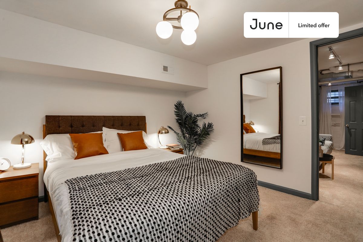 Move in with us before April 30th and stay until May 31st or later, and enjoy our limited-time discount on your first month! $150 off in DC. Hurry up!

Queen bedroom in a 5 bedroom / 3 bathroom apartment!

Check out 3D tour now:  https://jnhm.es/RL

This  Queen room in Logan Circle  is available on a flexible 1-18 month lease. Monthly rent rate is determined by furnishing preference, move-in date and move-out date. Speak to a June representative for recommendations on the best stay duration for the lowest rate, and learn more about this home on the June website:  https://jnhm.es/Bc

Amenities of this home:   Dishwasher,    Furnished Common Areas,    Wi-Fi - Paid separately (High-Speed),    Outdoor space,    Guarantors Allowed,       32-inch Flat-Screen TV,    Dine in kitchen,    Central AC (Common space),    Laundry in home (free),       Hardwood Flooring,    Microwave,    Oven,    Refrigerator,   also, this unit is conveniently located, several local parks, restaurants and bars are just minutes away.

About June Homes: Welcome to the easiest rental experience of your life. Rent furnished or unfurnished apartments for 1 - 18 months, bypass hidden costs and broker fees and enjoy an easy move-in. As a resident, you’ll have access to 24/7 support and monthly cleanings of the home’s shared spaces. Sign up now to apply online for your next home with June: https://jnhm.es/sign-roomi

Interested? Kindly note that the minimum stay duration would be 31 days. 

Use this listing ID when speaking to June team:  #104 A