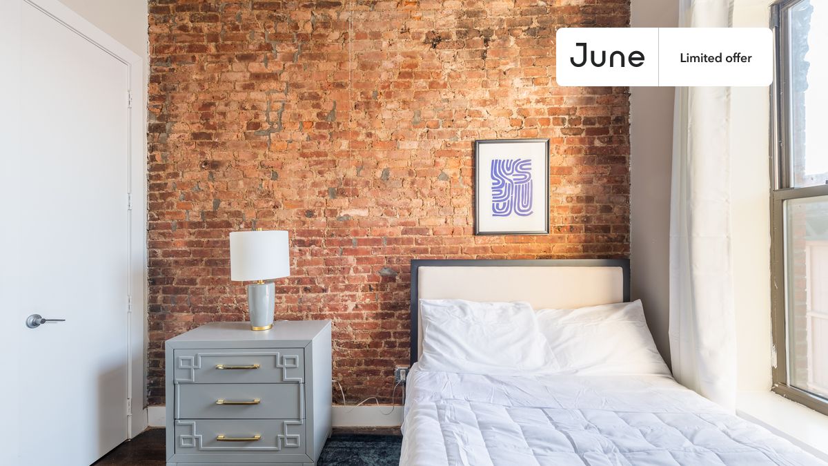 Move in with us before April 30th and stay until May 31st or later, and enjoy our limited-time discount on your first month! $200 off in NYC. Hurry up!
Full bedroom in a 4 bedroom / 2 bathroom apartment!
Check out 3D tour now: https://jnhm.es/8cw
This Full room in Bushwick is available on a flexible 1-18 month lease. Monthly rent rate is determined by furnishing preference, move-in date and move-out date. Speak to a June representative for recommendations on the best stay duration for the lowest rate, and learn more about this home on the June website: https://jnhm.es/6qi
Amenities of this home: Dishwasher, Furnished Common Areas, Wi-Fi - Paid separately (High-Speed), Guarantors Allowed, 32-inch Flat-Screen TV, Laundry in home (free), Mini Split (Common space), Hardwood Flooring, Microwave, Oven, Refrigerator, AC | Mini Split (Room), also, this unit is conveniently located, several local parks, restaurants and bars are just minutes away.
About June Homes: Welcome to the easiest rental experience of your life. Rent furnished or unfurnished apartments for 1 - 18 months, bypass hidden costs and broker fees and enjoy an easy move-in. As a resident, you’ll have access to 24/7 support and monthly cleanings of the home’s shared spaces. Sign up now to apply online for your next home with June: https://jnhm.es/sign-roomi
Interested? Use this listing ID when speaking to June team: #1626 A