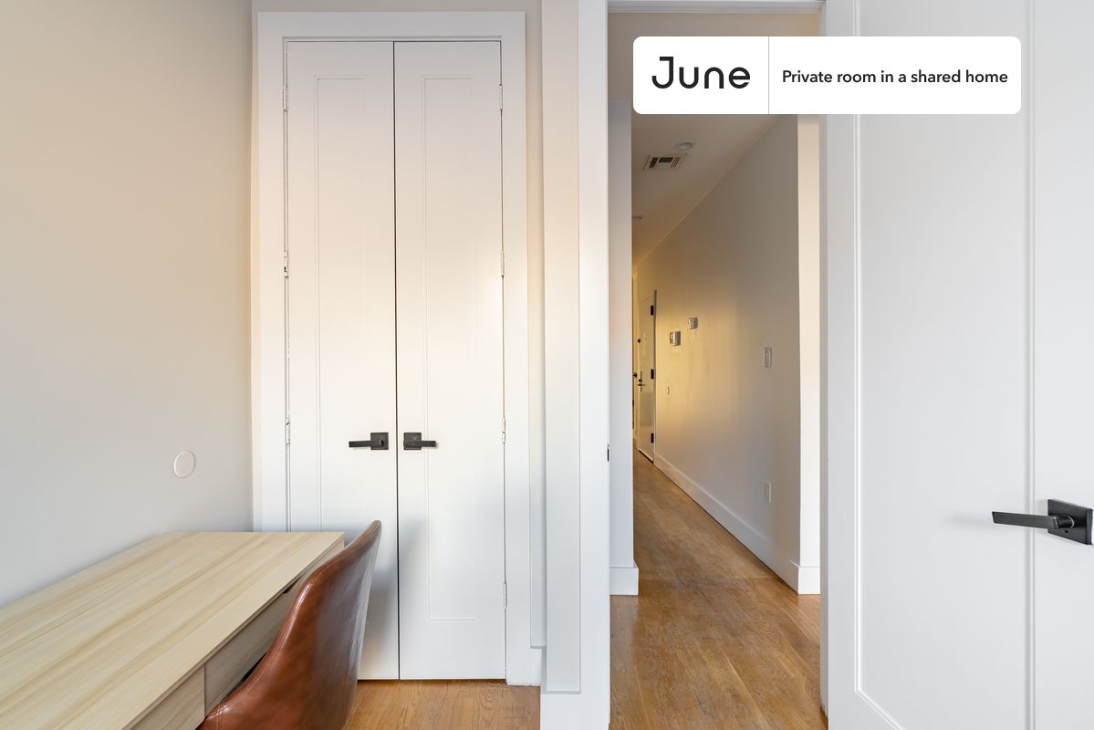 

PLEASE NOTE: This is a private room in a shared apartment. You will have your own bedroom and shared common areas (kitchen, bathroom, etc.) with other residents.

Full bedroom in a 3 bedroom / 1 bathroom apartment!

Check out 3D tour now:  https://jnhm.es/843

This  Full room in Central Harlem  is available on a 12 month lease or a flexible short term (31 to 364 days) lease. You pick your custom start and end date. Monthly rent rate is determined by furnishing preference, move-in date and move-out date. Speak to a June representative for recommendations on the best stay duration for the lowest rate, and learn more about this home on the June website:  https://jnhm.es/63p

Amenities of this home:   Dishwasher,    Furnished Common Areas,    Wi-Fi - Paid separately (High-Speed),    Guarantors Allowed,       Laundry in home (free),       Wall-Mounted TV,    Hardwood Flooring,    Microwave,    Oven,    Refrigerator,   also, this unit is conveniently located, several local parks, restaurants and bars are just minutes away.

About June Homes: Welcome to the easiest rental experience of your life. Rent furnished or unfurnished apartments on a 12 month lease or a flexible short term (31 to 364 days). As a resident, you’ll have access to 24/7 support and monthly cleanings of the home’s shared spaces. Sign up now to apply online for your next home with June: https://jnhm.es/sign-roomi

Brokers welcome! Contact us for more details.

Interested? Use this listing ID when speaking to June team:  #1090 C