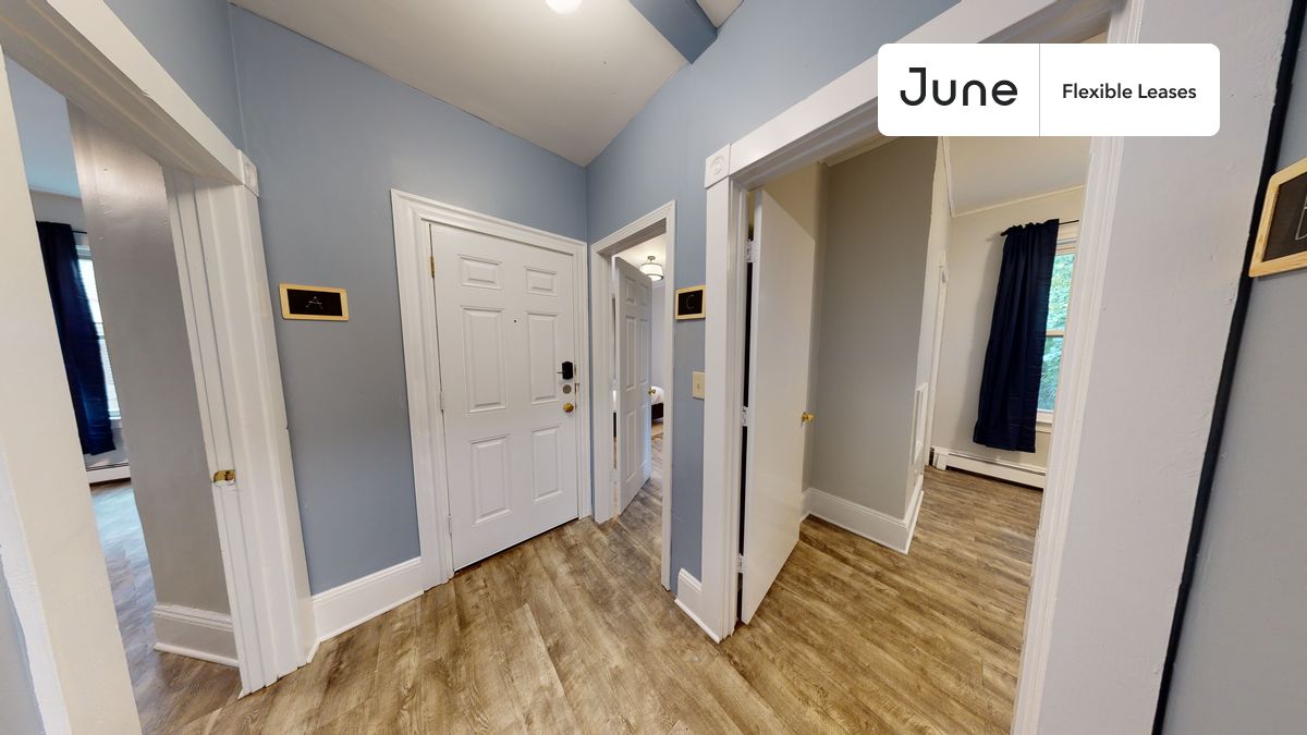 Move-In Ready Home with 30% Off Furnishing Fee. Apply Now!

3 bedroom in Mission Hill on flexible lease terms.

Check out 3D tour now:  https://jnhm.es/R9

This 3 bedrooms, 1 bath apartment on the Mission Hill  is available on a flexible 1-18 month lease. Monthly rent rate is determined by furnishing preference, move-in date and move-out date. Speak to a June representative for recommendations on the best stay duration for the lowest rate, and learn more about this home on the June website:

Amenities of this home:   Dishwasher,    Furnished Common Areas,    Wi-Fi - Paid separately (High-Speed),    Guarantors Allowed,       Dining area,    Window AC (Common space),    Laundry - Paid separately (in building),    Smart lock,    Wall-Mounted TV,       Hardwood Flooring,    Microwave,    Oven,    Refrigerator,   also, this unit is conveniently located, several local parks, restaurants and bars are just minutes away.

About June Homes: Welcome to the easiest rental experience of your life. Rent furnished or unfurnished apartments for 1 - 18 months, bypass hidden costs and broker fees and enjoy an easy move-in. As a resident, you’ll have access to 24/7 support and monthly cleanings of the home’s shared spaces. Sign up now to apply online for your next home with June: https://jnhm.es/sign-roomi

Use this listing ID when speaking to June team: #427