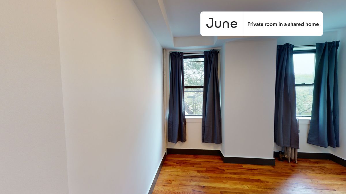 

PLEASE NOTE: This is a private room in a shared apartment. You will have your own bedroom and shared common areas (kitchen, bathroom, etc.) with other residents.

Queen bedroom in a 5 bedroom / 2 bathroom apartment!

Check out 3D tour now:  https://jnhm.es/Rs

This  Queen room in Prospect Lefferts Gardens  is available on a 12 month lease or a flexible short term (31 to 364 days) lease. You pick your custom start and end date. Monthly rent rate is determined by furnishing preference, move-in date and move-out date. Speak to a June representative for recommendations on the best stay duration for the lowest rate, and learn more about this home on the June website:  https://jnhm.es/5xT

Amenities of this home:   Dishwasher,    Furnished Common Areas,    Wi-Fi - Paid separately (High-Speed),    Guarantors Allowed,       32-inch Flat-Screen TV,       Laundry in home (free),    Mini Split,    Hardwood Flooring,    Microwave,    Oven,    Refrigerator,   also, this unit is conveniently located, several local parks, restaurants and bars are just minutes away.

About June Homes: Welcome to the easiest rental experience of your life. Rent furnished or unfurnished apartments on a 12 month lease or a flexible short term (31 to 364 days). As a resident, you’ll have access to 24/7 support and monthly cleanings of the home’s shared spaces. Sign up now to apply online for your next home with June: https://jnhm.es/sign-roomi

Brokers welcome! Contact us for more details.

Interested? Use this listing ID when speaking to June team:  #485 E