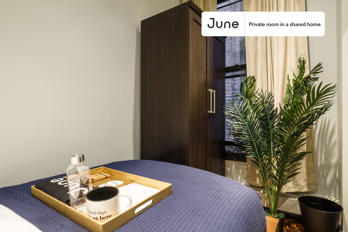 

PLEASE NOTE: This is a private room in a shared apartment. You will have your own bedroom and shared common areas (kitchen, bathroom, etc.) with other residents.

Twin bedroom in a 4 bedroom / 2 bathroom apartment!

Check out 3D tour now:  https://jnhm.es/Pw

This  Twin room in Upper East Side  is available on a 12 month lease or a flexible short term (31 to 364 days) lease. You pick your custom start and end date. Monthly rent rate is determined by furnishing preference, move-in date and move-out date. Speak to a June representative for recommendations on the best stay duration for the lowest rate, and learn more about this home on the June website:  https://jnhm.es/B9

Amenities of this home:   Furnished Common Areas,    Wi-Fi - Paid separately (High-Speed),    Guarantors Allowed,       32-inch Flat-Screen TV,    Dine in kitchen,    Laundry - Paid separately (in building),       Hardwood Flooring,    Microwave,    Oven,    Refrigerator,   also, this unit is conveniently located, several local parks, restaurants and bars are just minutes away.

About June Homes: Welcome to the easiest rental experience of your life. Rent furnished or unfurnished apartments on a 12 month lease or a flexible short term (31 to 364 days). As a resident, you’ll have access to 24/7 support and monthly cleanings of the home’s shared spaces. Sign up now to apply online for your next home with June: https://jnhm.es/sign-roomi

Brokers welcome! Contact us for more details.

Interested? Use this listing ID when speaking to June team:  #157 B