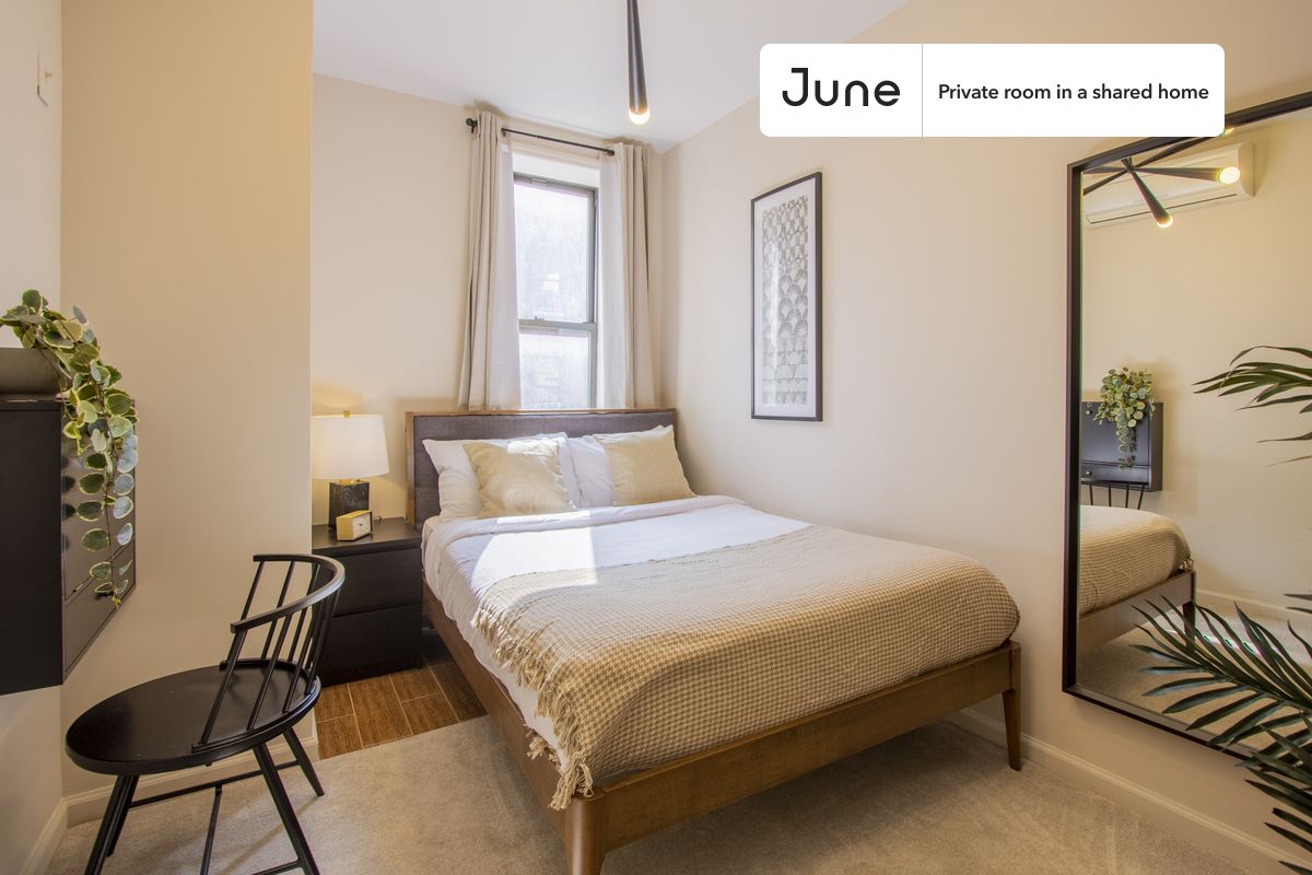 PLEASE NOTE: This is a private room in a shared apartment. You will have your own bedroom and shared common areas (kitchen, bathroom, etc.) with other residents.
Full bedroom in a 3 bedroom / 1 bathroom apartment!
Check out 3D tour now: https://jnhm.es/RU
This Full room in Chinatown is available on a 12 month lease or a flexible short term (31 to 364 days) lease. You pick your custom start and end date. Monthly rent rate is determined by furnishing preference, move-in date and move-out date. Speak to a June representative for recommendations on the best stay duration for the lowest rate, and learn more about this home on the June website: https://jnhm.es/FX
Amenities of this home: Furnished Common Areas, Wi-Fi - Paid separately (High-Speed), Guarantors Allowed, 32-inch Flat-Screen TV, Laundry - Paid separately (in building), Hardwood Flooring, Microwave, Oven, Refrigerator, also, this unit is conveniently located, several local parks, restaurants and bars are just minutes away.
About June Homes: Welcome to the easiest rental experience of your life. Rent furnished or unfurnished apartments on a 12 month lease or a flexible short term (31 to 364 days). As a resident, you’ll have access to 24/7 support and monthly cleanings of the home’s shared spaces. Sign up now to apply online for your next home with June: https://jnhm.es/sign-roomi
Brokers welcome! Contact us for more details.
Interested? Use this listing ID when speaking to June team: #262 C