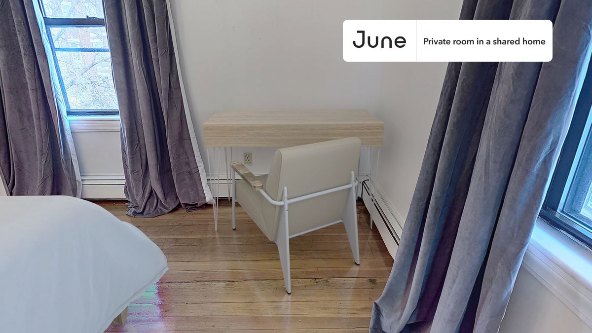 

PLEASE NOTE: This is a private room in a shared apartment. You will have your own bedroom and shared common areas (kitchen, bathroom, etc.) with other residents.

Queen bedroom in a 6 bedroom / 2 bathroom apartment!

Check out 3D tour now:  https://jnhm.es/QU

This  Queen room in Brighton  is available on a 12 month lease or a flexible short term (31 to 364 days) lease. You pick your custom start and end date. Monthly rent rate is determined by furnishing preference, move-in date and move-out date. Speak to a June representative for recommendations on the best stay duration for the lowest rate, and learn more about this home on the June website:  https://jnhm.es/5sK

Amenities of this home:   Dishwasher,    Furnished Common Areas,    Wi-Fi - Paid separately (High-Speed),    Guarantors Allowed,       Dining area,       Smart lock,    Driveway parking (Paid separately),    Hardwood Flooring,    Microwave,    Oven,    Refrigerator,   also, this unit is conveniently located, several local parks, restaurants and bars are just minutes away.

About June Homes: Welcome to the easiest rental experience of your life. Rent furnished or unfurnished apartments on a 12 month lease or a flexible short term (31 to 364 days). As a resident, you’ll have access to 24/7 support and monthly cleanings of the home’s shared spaces. Sign up now to apply online for your next home with June: https://jnhm.es/sign-roomi

Brokers welcome! Contact us for more details.

Interested? Kindly note that the minimum stay duration would be 31 days. 

Use this listing ID when speaking to June team:  #375 2A