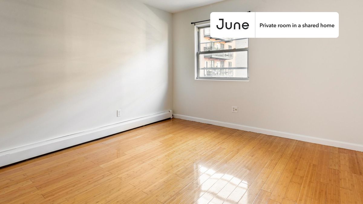 

PLEASE NOTE: This is a private room in a shared apartment. You will have your own bedroom and shared common areas (kitchen, bathroom, etc.) with other residents.

Queen bedroom in a 4 bedroom / 2 bathroom apartment!

Check out 3D tour now:  https://jnhm.es/8cz

This  Queen room in Flatbush  is available on a 12 month lease or a flexible short term (31 to 364 days) lease. You pick your custom start and end date. Monthly rent rate is determined by furnishing preference, move-in date and move-out date. Speak to a June representative for recommendations on the best stay duration for the lowest rate, and learn more about this home on the June website:  https://jnhm.es/6rj

Amenities of this home:   Laundry in home (free),    Street parking - City permit required,       32-inch Flat-Screen TV,       Guarantors Allowed,    Wi-Fi - Paid separately (High-Speed),    Hardwood Flooring,    Microwave,    Oven,    Refrigerator,   also, this unit is conveniently located, several local parks, restaurants and bars are just minutes away.

About June Homes: Welcome to the easiest rental experience of your life. Rent furnished or unfurnished apartments on a 12 month lease or a flexible short term (31 to 364 days). As a resident, you’ll have access to 24/7 support and monthly cleanings of the home’s shared spaces. Sign up now to apply online for your next home with June: https://jnhm.es/sign-roomi

Brokers welcome! Contact us for more details.

Interested? Use this listing ID when speaking to June team:  #1648 C