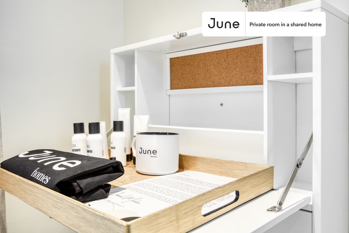 

PLEASE NOTE: This is a private room in a shared apartment. You will have your own bedroom and shared common areas (kitchen, bathroom, etc.) with other residents.

Full bedroom in a 3 bedroom / 2 bathroom apartment!

Check out 3D tour now:  https://jnhm.es/Qc

This  Full room in Capitol Hill  is available on a 12 month lease or a flexible short term (31 to 364 days) lease. You pick your custom start and end date. Monthly rent rate is determined by furnishing preference, move-in date and move-out date. Speak to a June representative for recommendations on the best stay duration for the lowest rate, and learn more about this home on the June website:  https://jnhm.es/Gw

Amenities of this home:   Dishwasher,    Patio,    Furnished Common Areas,    Wi-Fi - Paid separately (High-Speed),    Outdoor space,    Guarantors Allowed,       32-inch Flat-Screen TV,    Dining area,       Central AC (Common space),    Laundry in home (free),    Hardwood Flooring,    Microwave,    Oven,    Refrigerator,   also, this unit is conveniently located, several local parks, restaurants and bars are just minutes away.

About June Homes: Welcome to the easiest rental experience of your life. Rent furnished or unfurnished apartments on a 12 month lease or a flexible short term (31 to 364 days). As a resident, you’ll have access to 24/7 support and monthly cleanings of the home’s shared spaces. Sign up now to apply online for your next home with June: https://jnhm.es/sign-roomi

Brokers welcome! Contact us for more details.

Interested? Kindly note that the minimum stay duration would be 31 days. 

Use this listing ID when speaking to June team:  #271 C