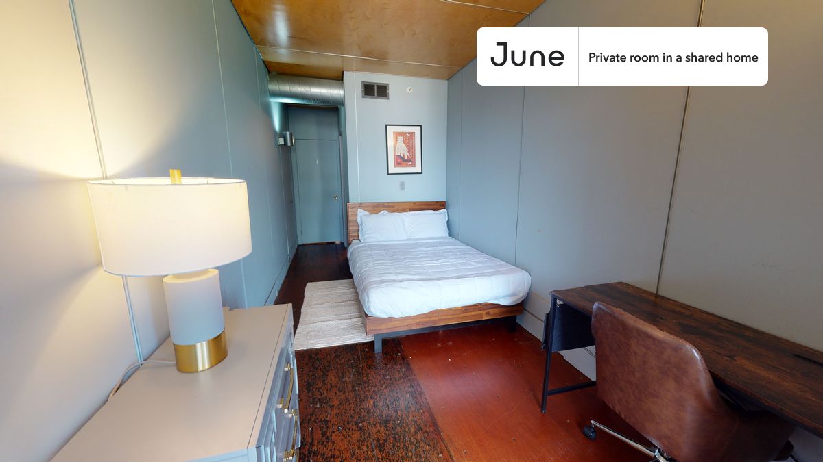 PLEASE NOTE: This is a private room in a shared apartment. You will have your own bedroom and shared common areas (kitchen, bathroom, etc.) with other residents.
Full bedroom in a 6 bedroom / 6 bathroom apartment!
Check out 3D tour now: https://jnhm.es/QQ
This Full room in Brookland is available on a 12 month lease or a flexible short term (31 to 364 days) lease. You pick your custom start and end date. Monthly rent rate is determined by furnishing preference, move-in date and move-out date. Speak to a June representative for recommendations on the best stay duration for the lowest rate, and learn more about this home on the June website: https://jnhm.es/LN
Amenities of this home: Dishwasher, Furnished Common Areas, Wi-Fi - Paid separately (High-Speed), Guarantors Allowed, 32-inch Flat-Screen TV, Dining area, Street parking - City permit required, Laundry in home (free), Enclosed backyard, Hardwood Flooring, Microwave, Oven, Refrigerator, also, this unit is conveniently located, several local parks, restaurants and bars are just minutes away.
About June Homes: Welcome to the easiest rental experience of your life. Rent furnished or unfurnished apartments on a 12 month lease or a flexible short term (31 to 364 days). As a resident, you’ll have access to 24/7 support and monthly cleanings of the home’s shared spaces. Sign up now to apply online for your next home with June: https://jnhm.es/sign-roomi
Brokers welcome! Contact us for more details.
Interested? Kindly note that the minimum stay duration would be 31 days.
Use this listing ID when speaking to June team: #370 B