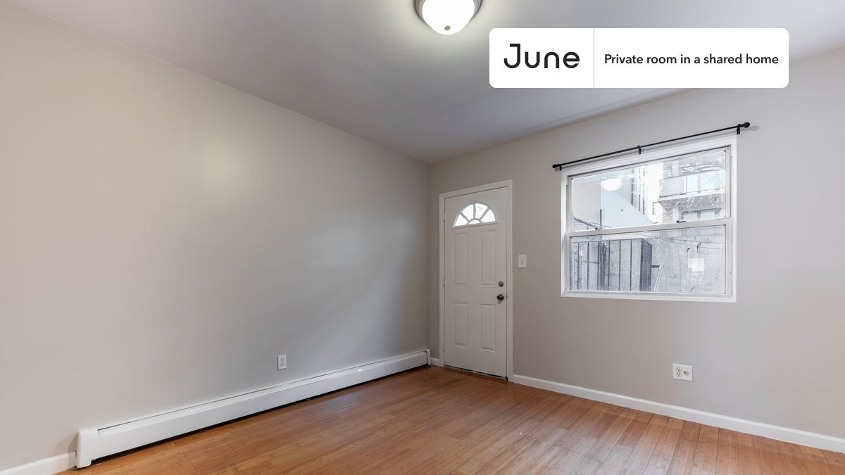 

PLEASE NOTE: This is a private room in a shared apartment. You will have your own bedroom and shared common areas (kitchen, bathroom, etc.) with other residents.

Queen bedroom in a 4 bedroom / 2 bathroom apartment!

Check out 3D tour now:  https://jnhm.es/8cR

This  Queen room in Flatbush  is available on a 12 month lease or a flexible short term (31 to 364 days) lease. You pick your custom start and end date. Monthly rent rate is determined by furnishing preference, move-in date and move-out date. Speak to a June representative for recommendations on the best stay duration for the lowest rate, and learn more about this home on the June website:  https://jnhm.es/6rb

Amenities of this home:   Street parking - City permit required,          Guarantors Allowed,    Wi-Fi - Paid separately (High-Speed),    Patio,    Laundry in building (free),    Hardwood Flooring,    Microwave,    Oven,    Refrigerator,   also, this unit is conveniently located, several local parks, restaurants and bars are just minutes away.

About June Homes: Welcome to the easiest rental experience of your life. Rent furnished or unfurnished apartments on a 12 month lease or a flexible short term (31 to 364 days). As a resident, you’ll have access to 24/7 support and monthly cleanings of the home’s shared spaces. Sign up now to apply online for your next home with June: https://jnhm.es/sign-roomi

Brokers welcome! Contact us for more details.

Interested? Use this listing ID when speaking to June team:  #1646 C
