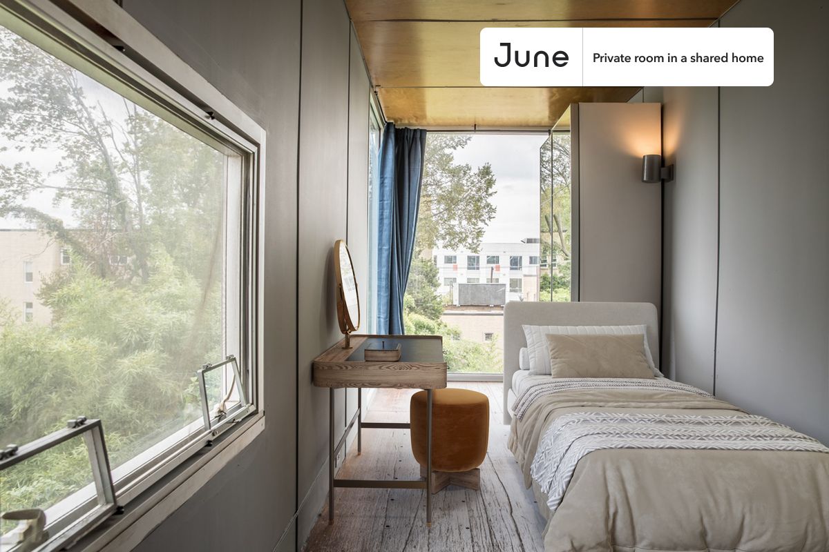 PLEASE NOTE: This is a private room in a shared apartment. You will have your own bedroom and shared common areas (kitchen, bathroom, etc.) with other residents.
Full bedroom in a 6 bedroom / 6 bathroom apartment!
Check out 3D tour now: https://jnhm.es/R4
This Full room in Brookland is available on a 12 month lease or a flexible short term (31 to 364 days) lease. You pick your custom start and end date. Monthly rent rate is determined by furnishing preference, move-in date and move-out date. Speak to a June representative for recommendations on the best stay duration for the lowest rate, and learn more about this home on the June website: https://jnhm.es/5u8
Amenities of this home: Dishwasher, Furnished Common Areas, Wi-Fi - Paid separately (High-Speed), Guarantors Allowed, 32-inch Flat-Screen TV, Street parking - City permit required, Hardwood Flooring, Microwave, Oven, Refrigerator, also, this unit is conveniently located, several local parks, restaurants and bars are just minutes away.
About June Homes: Welcome to the easiest rental experience of your life. Rent furnished or unfurnished apartments on a 12 month lease or a flexible short term (31 to 364 days). As a resident, you’ll have access to 24/7 support and monthly cleanings of the home’s shared spaces. Sign up now to apply online for your next home with June: https://jnhm.es/sign-roomi
Brokers welcome! Contact us for more details.
Interested? Kindly note that the minimum stay duration would be 31 days.
Use this listing ID when speaking to June team: #413 2B