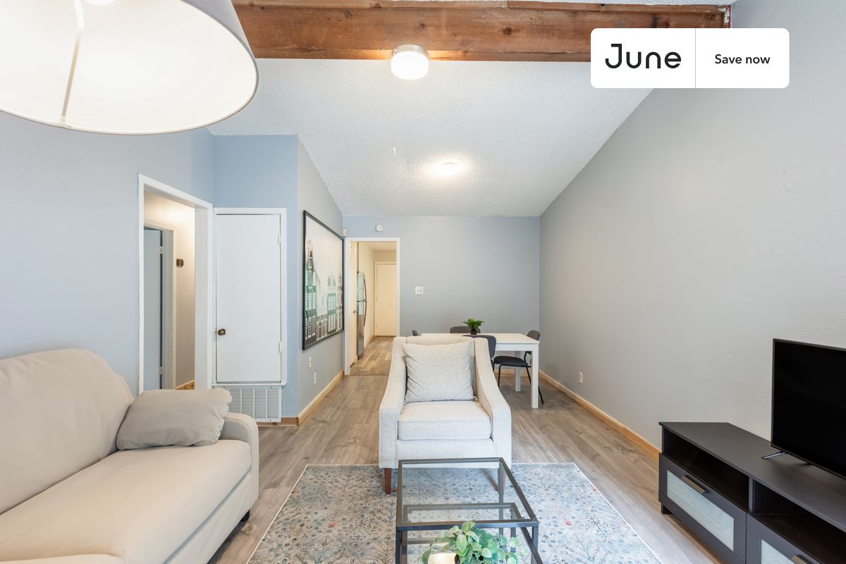 

3 bedroom in South Manchaca on flexible lease terms.

Check out 3D tour now:  https://jnhm.es/84x

This 3 bedrooms, 1.5 bath apartment on the South Manchaca  is available on a 12 month lease or a flexible short term (31 to 364 days) lease. You pick your custom start and end date. Monthly rent rate is determined by furnishing preference, move-in date and move-out date. Speak to a June representative for recommendations on the best stay duration for the lowest rate, and learn more about this home on the June website:

Amenities of this home:   Dishwasher,    Furnished Common Areas,    Wi-Fi - Paid separately (High-Speed),    Guarantors Allowed,       Decorative fireplace,    32-inch Flat-Screen TV,       Driveway parking (Paid separately),    Hardwood Flooring,    Microwave,    Oven,    Refrigerator,   also, this unit is conveniently located, several local parks, restaurants and bars are just minutes away.

About June Homes: Welcome to the easiest rental experience of your life. Rent furnished or unfurnished apartments on a 12 month lease or a flexible short term (31 to 364 days). As a resident, you’ll have access to 24/7 support and monthly cleanings of the home’s shared spaces. Sign up now to apply online for your next home with June: https://jnhm.es/sign-roomi

Brokers welcome! Contact us for more details.

Use this listing ID when speaking to June team: #1236