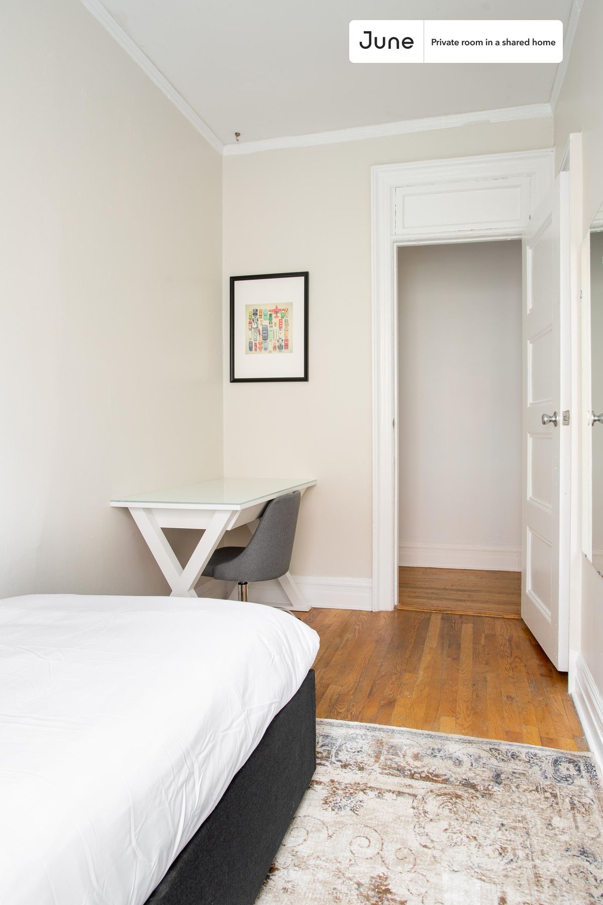 

PLEASE NOTE: This is a private room in a shared apartment. You will have your own bedroom and shared common areas (kitchen, bathroom, etc.) with other residents.

Twin bedroom in a 4 bedroom / 1 bathroom apartment!

Check out 3D tour now:  https://jnhm.es/8bD

This  Twin room in Chelsea  is available on a 12 month lease or a flexible short term (31 to 364 days) lease. You pick your custom start and end date. Monthly rent rate is determined by furnishing preference, move-in date and move-out date. Speak to a June representative for recommendations on the best stay duration for the lowest rate, and learn more about this home on the June website:  https://jnhm.es/6pk

Amenities of this home:   Dishwasher,    Furnished Common Areas,    Wi-Fi - Paid separately (High-Speed),    Guarantors Allowed,       Dining area,       AC (Common space),    Living area,    Hardwood Flooring,    Microwave,    Oven,    Refrigerator,   also, this unit is conveniently located, several local parks, restaurants and bars are just minutes away.

About June Homes: Welcome to the easiest rental experience of your life. Rent furnished or unfurnished apartments on a 12 month lease or a flexible short term (31 to 364 days). As a resident, you’ll have access to 24/7 support and monthly cleanings of the home’s shared spaces. Sign up now to apply online for your next home with June: https://jnhm.es/sign-roomi

Brokers welcome! Contact us for more details.

Interested? Use this listing ID when speaking to June team:  #1606 A
