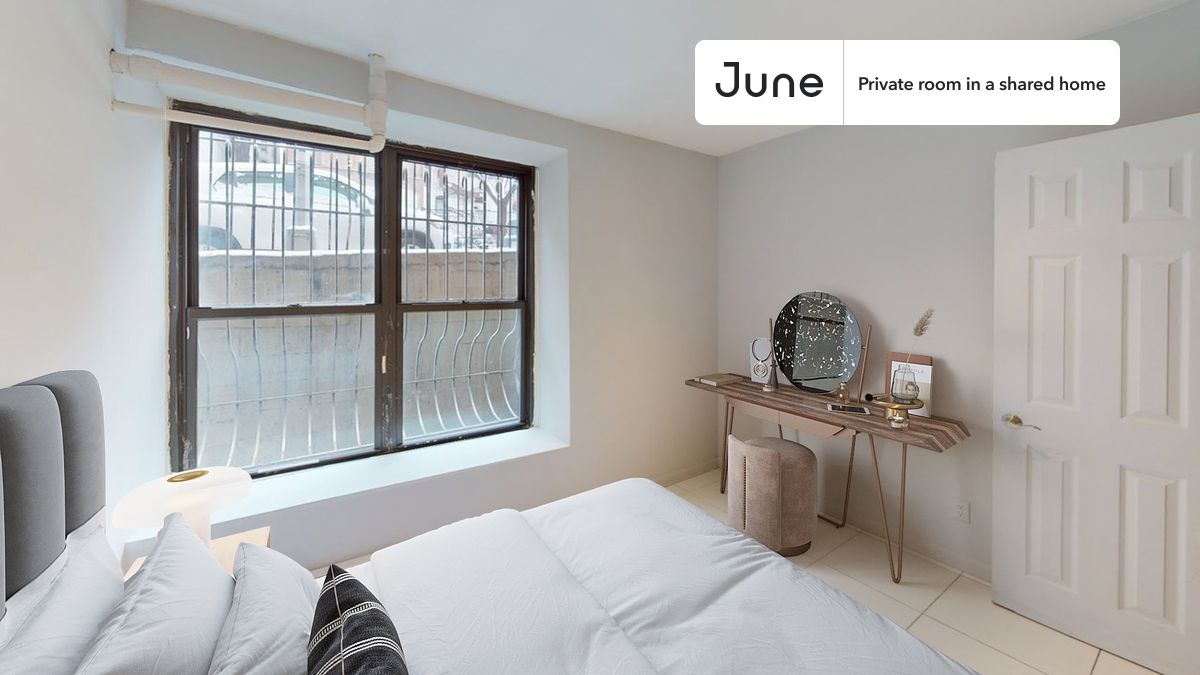 PLEASE NOTE: This is a private room in a shared apartment. You will have your own bedroom and shared common areas (kitchen, bathroom, etc.) with other residents.
Full bedroom in a 5 bedroom / 2 bathroom apartment!
Check out 3D tour now: https://jnhm.es/8fJ
This Full room in Upper West Side is available on a 12 month lease or a flexible short term (31 to 364 days) lease. You pick your custom start and end date. Monthly rent rate is determined by furnishing preference, move-in date and move-out date. Speak to a June representative for recommendations on the best stay duration for the lowest rate, and learn more about this home on the June website: https://jnhm.es/6zI
Amenities of this home: Furnished Common Areas, Wi-Fi - Paid separately (High-Speed), Guarantors Allowed, Dining area, Wall-Mounted TV, Hardwood Flooring, Microwave, Oven, Refrigerator, Heating | Baseboard Gas heating, also, this unit is conveniently located, several local parks, restaurants and bars are just minutes away.
About June Homes: Welcome to the easiest rental experience of your life. Rent furnished or unfurnished apartments on a 12 month lease or a flexible short term (31 to 364 days). As a resident, you’ll have access to 24/7 support and monthly cleanings of the home’s shared spaces. Sign up now to apply online for your next home with June: https://jnhm.es/sign-roomi
Brokers welcome! Contact us for more details.
Interested? Use this listing ID when speaking to June team: #1805 A