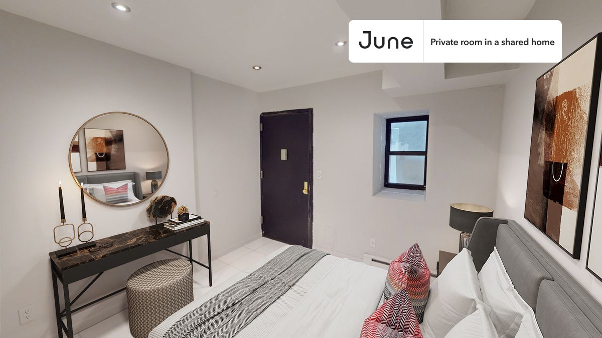 PLEASE NOTE: This is a private room in a shared apartment. You will have your own bedroom and shared common areas (kitchen, bathroom, etc.) with other residents.
Twin bedroom in a 5 bedroom / 2 bathroom apartment!
Check out 3D tour now: https://jnhm.es/8fJ
This Twin room in Upper West Side is available on a 12 month lease or a flexible short term (31 to 364 days) lease. You pick your custom start and end date. Monthly rent rate is determined by furnishing preference, move-in date and move-out date. Speak to a June representative for recommendations on the best stay duration for the lowest rate, and learn more about this home on the June website: https://jnhm.es/6zJ
Amenities of this home: Furnished Common Areas, Wi-Fi - Paid separately (High-Speed), Guarantors Allowed, Dining area, Wall-Mounted TV, Hardwood Flooring, Microwave, Oven, Refrigerator, Heating | Baseboard Gas heating, also, this unit is conveniently located, several local parks, restaurants and bars are just minutes away.
About June Homes: Welcome to the easiest rental experience of your life. Rent furnished or unfurnished apartments on a 12 month lease or a flexible short term (31 to 364 days). As a resident, you’ll have access to 24/7 support and monthly cleanings of the home’s shared spaces. Sign up now to apply online for your next home with June: https://jnhm.es/sign-roomi
Brokers welcome! Contact us for more details.
Interested? Use this listing ID when speaking to June team: #1805 E