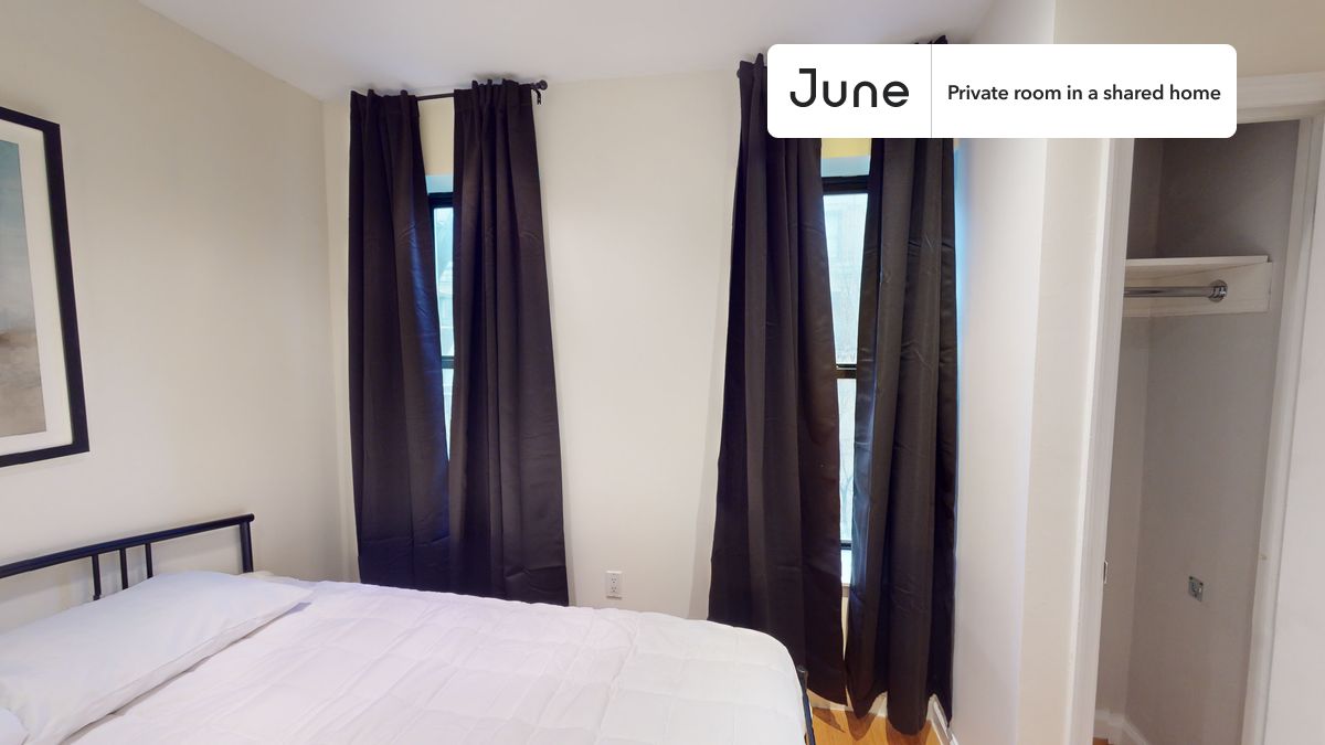 

PLEASE NOTE: This is a private room in a shared apartment. You will have your own bedroom and shared common areas (kitchen, bathroom, etc.) with other residents.

Queen bedroom in a 4 bedroom / 2 bathroom apartment!

Check out 3D tour now:  https://jnhm.es/8fG

This  Queen room in Central Harlem  is available on a 12 month lease or a flexible short term (31 to 364 days) lease. You pick your custom start and end date. Monthly rent rate is determined by furnishing preference, move-in date and move-out date. Speak to a June representative for recommendations on the best stay duration for the lowest rate, and learn more about this home on the June website:  https://jnhm.es/6zF

Amenities of this home:   Dishwasher,    Furnished Common Areas,    Wi-Fi - Paid separately (High-Speed),    Guarantors Allowed,       Laundry in home (free),    Wall-Mounted TV,    Hardwood Flooring,    Oven,    Refrigerator,      also, this unit is conveniently located, several local parks, restaurants and bars are just minutes away.

About June Homes: Welcome to the easiest rental experience of your life. Rent furnished or unfurnished apartments on a 12 month lease or a flexible short term (31 to 364 days). As a resident, you’ll have access to 24/7 support and monthly cleanings of the home’s shared spaces. Sign up now to apply online for your next home with June: https://jnhm.es/sign-roomi

Brokers welcome! Contact us for more details.

Interested? Use this listing ID when speaking to June team:  #1804 C