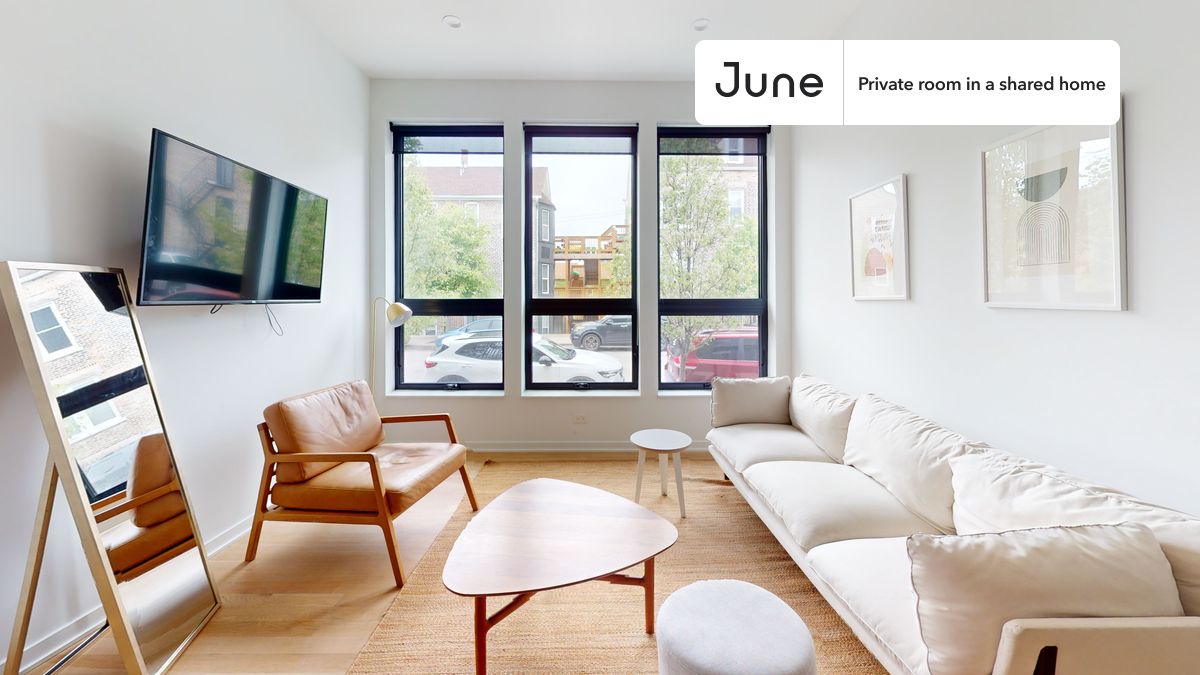 

PLEASE NOTE: This is a private room in a shared apartment. You will have your own bedroom and shared common areas (kitchen, bathroom, etc.) with other residents.

Full bedroom in a 4 bedroom / 3.5 bathroom apartment!

Check out 3D tour now:  https://jnhm.es/8gs

This  Full room in Pilsen  is available on a 12 month lease or a flexible short term (31 to 364 days) lease. You pick your custom start and end date. Monthly rent rate is determined by furnishing preference, move-in date and move-out date. Speak to a June representative for recommendations on the best stay duration for the lowest rate, and learn more about this home on the June website:  https://jnhm.es/6Dk

Amenities of this home:   Dishwasher,    Furnished Common Areas,    Wi-Fi - Paid separately (High-Speed),    Guarantors Allowed,       Roof deck,    Dining area,    Laundry in home (free),       Wall-Mounted TV,    Hardwood Flooring,    Oven,    Refrigerator,    Air Conditioning | HVAC,   also, this unit is conveniently located, several local parks, restaurants and bars are just minutes away.

About June Homes: Welcome to the easiest rental experience of your life. Rent furnished or unfurnished apartments on a 12 month lease or a flexible short term (31 to 364 days). As a resident, you’ll have access to 24/7 support and monthly cleanings of the home’s shared spaces. Sign up now to apply online for your next home with June: https://jnhm.es/sign-roomi

Brokers welcome! Contact us for more details.

Interested? Kindly note that the minimum stay duration would be 32 days. 

Use this listing ID when speaking to June team:  #1861 A