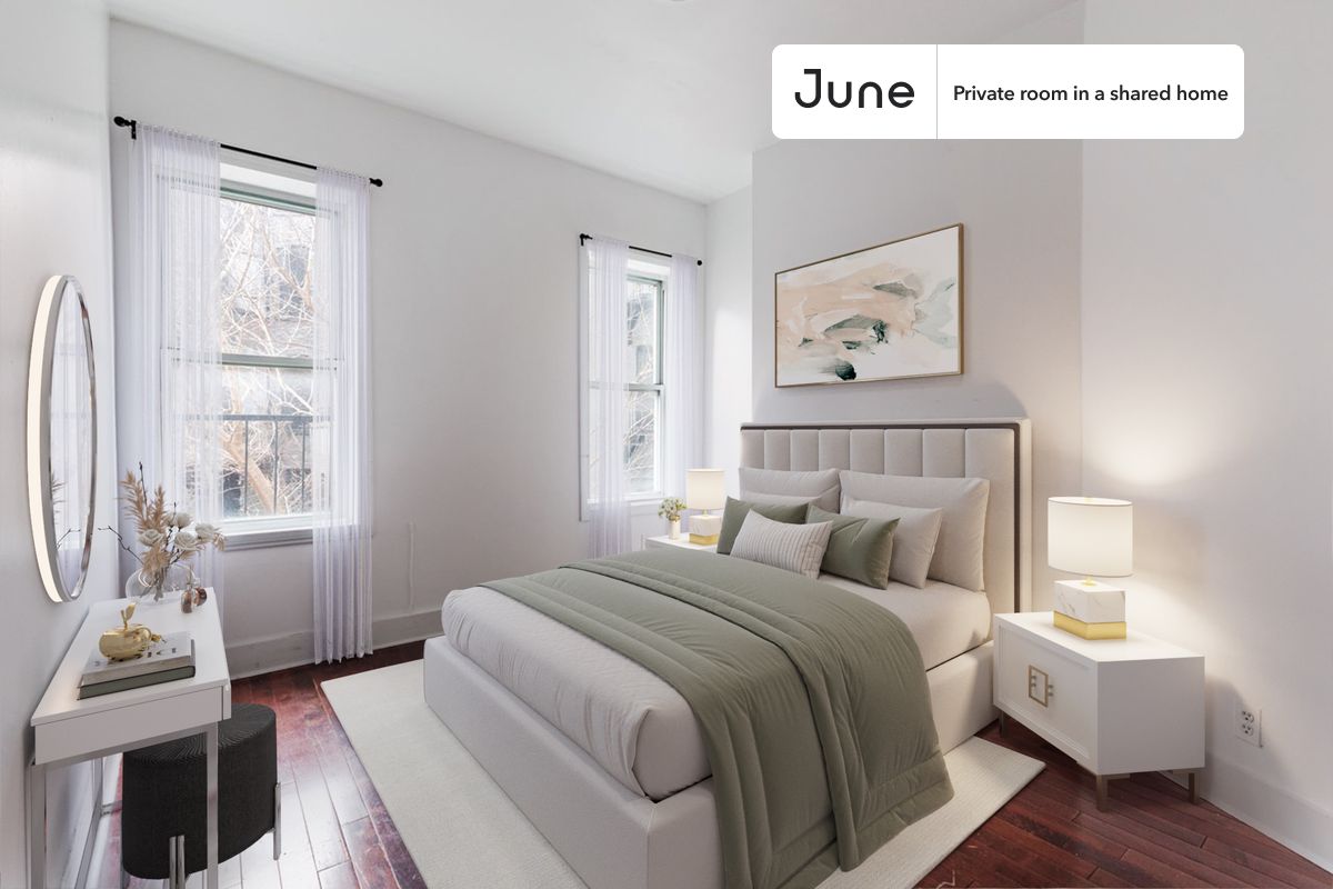 PLEASE NOTE: This is a private room in a shared apartment. You will have your own bedroom and shared common areas (kitchen, bathroom, etc.) with other residents.
Full bedroom in a 3 bedroom / 1 bathroom apartment!
Check out 3D tour now: https://jnhm.es/8dO
This Full room in Central Harlem is available on a 12 month lease or a flexible short term (31 to 364 days) lease. You pick your custom start and end date. Monthly rent rate is determined by furnishing preference, move-in date and move-out date. Speak to a June representative for recommendations on the best stay duration for the lowest rate, and learn more about this home on the June website: https://jnhm.es/6tg
Amenities of this home: Furnished Common Areas, Wi-Fi - Paid separately (High-Speed), Guarantors Allowed, 32-inch Flat-Screen TV, Dining area, Living area, Hardwood Flooring, Microwave, Oven, Refrigerator, also, this unit is conveniently located, several local parks, restaurants and bars are just minutes away.
About June Homes: Welcome to the easiest rental experience of your life. Rent furnished or unfurnished apartments on a 12 month lease or a flexible short term (31 to 364 days). As a resident, you’ll have access to 24/7 support and monthly cleanings of the home’s shared spaces. Sign up now to apply online for your next home with June: https://jnhm.es/sign-roomi
Brokers welcome! Contact us for more details.
Interested? Use this listing ID when speaking to June team: #1681 C
