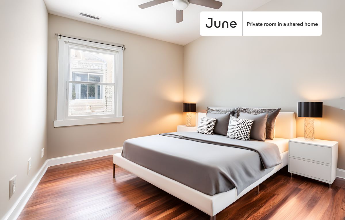 PLEASE NOTE: This is a private room in a shared apartment. You will have your own bedroom and shared common areas (kitchen, bathroom, etc.) with other residents.
Queen bedroom in a 3 bedroom / 1 bathroom apartment!
Check out 3D tour now: https://jnhm.es/8bT
This Queen room in Logan Square is available on a 12 month lease or a flexible short term (31 to 364 days) lease. You pick your custom start and end date. Monthly rent rate is determined by furnishing preference, move-in date and move-out date. Speak to a June representative for recommendations on the best stay duration for the lowest rate, and learn more about this home on the June website: https://jnhm.es/6pq
Amenities of this home: Dishwasher, Furnished Common Areas, Wi-Fi - Paid separately (High-Speed), Guarantors Allowed, 32-inch Flat-Screen TV, Dining area, Street parking - City permit required, Laundry in home (free), Living area, Hardwood Flooring, Microwave, Oven, Refrigerator, also, this unit is conveniently located, several local parks, restaurants and bars are just minutes away.
About June Homes: Welcome to the easiest rental experience of your life. Rent furnished or unfurnished apartments on a 12 month lease or a flexible short term (31 to 364 days). As a resident, you’ll have access to 24/7 support and monthly cleanings of the home’s shared spaces. Sign up now to apply online for your next home with June: https://jnhm.es/sign-roomi
Brokers welcome! Contact us for more details.
Interested? Kindly note that the minimum stay duration would be 32 days.
Use this listing ID when speaking to June team: #1607 A
