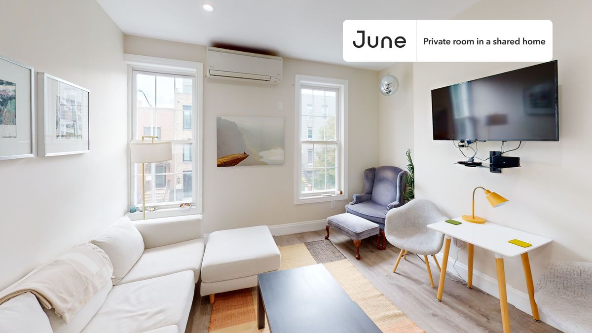 PLEASE NOTE: This is a private room in a shared apartment. You will have your own bedroom and shared common areas (kitchen, bathroom, etc.) with other residents.
Queen bedroom in a 3 bedroom / 2 bathroom apartment!
Check out 3D tour now: https://jnhm.es/8ew
This Queen room in Greenpoint is available on a 12 month lease or a flexible short term (31 to 364 days) lease. You pick your custom start and end date. Monthly rent rate is determined by furnishing preference, move-in date and move-out date. Speak to a June representative for recommendations on the best stay duration for the lowest rate, and learn more about this home on the June website: https://jnhm.es/6w2
Amenities of this home: Dishwasher, Furnished Common Areas, Wi-Fi - Paid separately (High-Speed), Guarantors Allowed, 32-inch Flat-Screen TV, Laundry in home (free), Wall AC (Common space), Hardwood Flooring, Oven, Refrigerator, also, this unit is conveniently located, several local parks, restaurants and bars are just minutes away.
About June Homes: Welcome to the easiest rental experience of your life. Rent furnished or unfurnished apartments on a 12 month lease or a flexible short term (31 to 364 days). As a resident, you’ll have access to 24/7 support and monthly cleanings of the home’s shared spaces. Sign up now to apply online for your next home with June: https://jnhm.es/sign-roomi
Brokers welcome! Contact us for more details.
Interested? Use this listing ID when speaking to June team: #1737 B