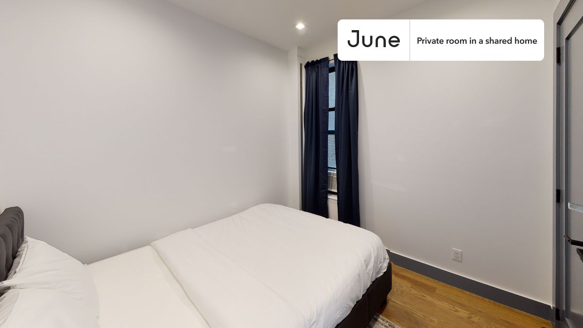

PLEASE NOTE: This is a private room in a shared apartment. You will have your own bedroom and shared common areas (kitchen, bathroom, etc.) with other residents.

Queen bedroom in a 4 bedroom / 2 bathroom apartment!

Check out 3D tour now:  https://jnhm.es/SV

This  Queen room in West Harlem  is available on a 12 month lease or a flexible short term (31 to 364 days) lease. You pick your custom start and end date. Monthly rent rate is determined by furnishing preference, move-in date and move-out date. Speak to a June representative for recommendations on the best stay duration for the lowest rate, and learn more about this home on the June website:  https://jnhm.es/5zw

Amenities of this home:   Dishwasher,    Furnished Common Areas,    Wi-Fi - Paid separately (High-Speed),    Elevator,    Guarantors Allowed,       32-inch Flat-Screen TV,       Laundry in home (free),    Hardwood Flooring,    Microwave,    Oven,    Refrigerator,   also, this unit is conveniently located, several local parks, restaurants and bars are just minutes away.

About June Homes: Welcome to the easiest rental experience of your life. Rent furnished or unfurnished apartments on a 12 month lease or a flexible short term (31 to 364 days). As a resident, you’ll have access to 24/7 support and monthly cleanings of the home’s shared spaces. Sign up now to apply online for your next home with June: https://jnhm.es/sign-roomi

Brokers welcome! Contact us for more details.

Interested? Use this listing ID when speaking to June team:  #525 B