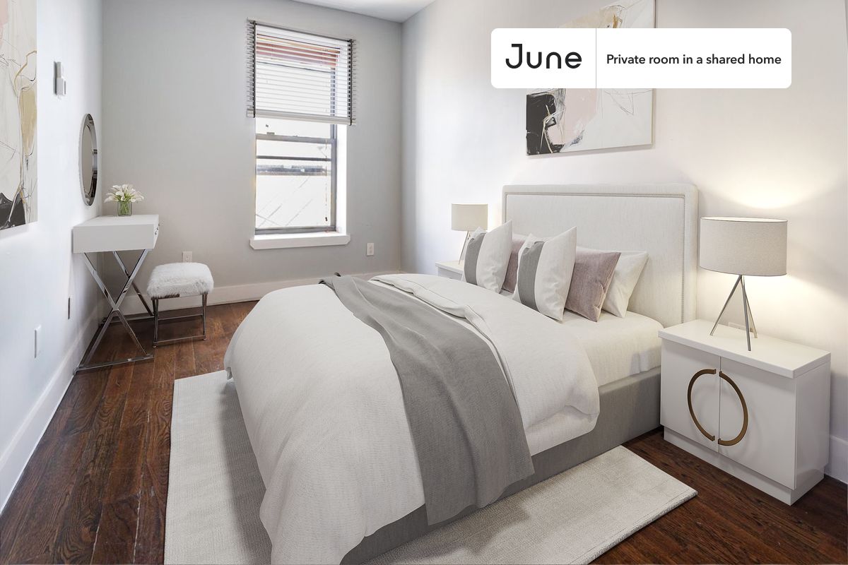 PLEASE NOTE: This is a private room in a shared apartment. You will have your own bedroom and shared common areas (kitchen, bathroom, etc.) with other residents.
Full bedroom in a 4 bedroom / 2 bathroom apartment!
Check out 3D tour now: https://jnhm.es/8bZ
This Full room in Bushwick is available on a 12 month lease or a flexible short term (31 to 364 days) lease. You pick your custom start and end date. Monthly rent rate is determined by furnishing preference, move-in date and move-out date. Speak to a June representative for recommendations on the best stay duration for the lowest rate, and learn more about this home on the June website: https://jnhm.es/6qo
Amenities of this home: Dishwasher, Furnished Common Areas, Wi-Fi - Paid separately (High-Speed), Guarantors Allowed, 32-inch Flat-Screen TV, Laundry in home (free), AC (Common space), Living area, Hardwood Flooring, Microwave, Oven, Refrigerator, also, this unit is conveniently located, several local parks, restaurants and bars are just minutes away.
About June Homes: Welcome to the easiest rental experience of your life. Rent furnished or unfurnished apartments on a 12 month lease or a flexible short term (31 to 364 days). As a resident, you’ll have access to 24/7 support and monthly cleanings of the home’s shared spaces. Sign up now to apply online for your next home with June: https://jnhm.es/sign-roomi
Brokers welcome! Contact us for more details.
Interested? Use this listing ID when speaking to June team: #1628 D