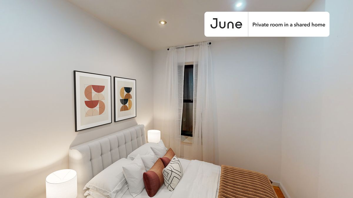 PLEASE NOTE: This is a private room in a shared apartment. You will have your own bedroom and shared common areas (kitchen, bathroom, etc.) with other residents.
Queen bedroom in a 6 bedroom / 3 bathroom apartment!
Check out 3D tour now: https://jnhm.es/8fz
This Queen room in Upper West Side is available on a 12 month lease or a flexible short term (31 to 364 days) lease. You pick your custom start and end date. Monthly rent rate is determined by furnishing preference, move-in date and move-out date. Speak to a June representative for recommendations on the best stay duration for the lowest rate, and learn more about this home on the June website: https://jnhm.es/6yT
Amenities of this home: Laundry in home (free), 32-inch Flat-Screen TV, Guarantors Allowed, Elevator, Wi-Fi - Paid separately (High-Speed), Furnished Common Areas, Courtyard, Hardwood Flooring, Oven, Refrigerator, also, this unit is conveniently located, several local parks, restaurants and bars are just minutes away.
About June Homes: Welcome to the easiest rental experience of your life. Rent furnished or unfurnished apartments on a 12 month lease or a flexible short term (31 to 364 days). As a resident, you’ll have access to 24/7 support and monthly cleanings of the home’s shared spaces. Sign up now to apply online for your next home with June: https://jnhm.es/sign-roomi
Brokers welcome! Contact us for more details.
Interested? Use this listing ID when speaking to June team: #1791 D