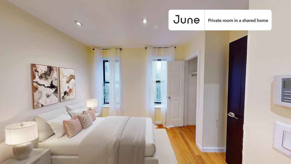 PLEASE NOTE: This is a private room in a shared apartment. You will have your own bedroom and shared common areas (kitchen, bathroom, etc.) with other residents.
Full bedroom in a 4 bedroom / 1 bathroom apartment!
Check out 3D tour now: https://jnhm.es/8gb
This Full room in Upper West Side is available on a 12 month lease or a flexible short term (31 to 364 days) lease. You pick your custom start and end date. Monthly rent rate is determined by furnishing preference, move-in date and move-out date. Speak to a June representative for recommendations on the best stay duration for the lowest rate, and learn more about this home on the June website: https://jnhm.es/6BJ
Amenities of this home: Dishwasher, Furnished Common Areas, Wi-Fi - Paid separately (High-Speed), Elevator, Guarantors Allowed, Dining area, Laundry in home (free), Courtyard, Wall-Mounted TV, Hardwood Flooring, Microwave, Oven, Refrigerator, also, this unit is conveniently located, several local parks, restaurants and bars are just minutes away.
About June Homes: Welcome to the easiest rental experience of your life. Rent furnished or unfurnished apartments on a 12 month lease or a flexible short term (31 to 364 days). As a resident, you’ll have access to 24/7 support and monthly cleanings of the home’s shared spaces. Sign up now to apply online for your next home with June: https://jnhm.es/sign-roomi
Brokers welcome! Contact us for more details.
Interested? Use this listing ID when speaking to June team: #1835 D