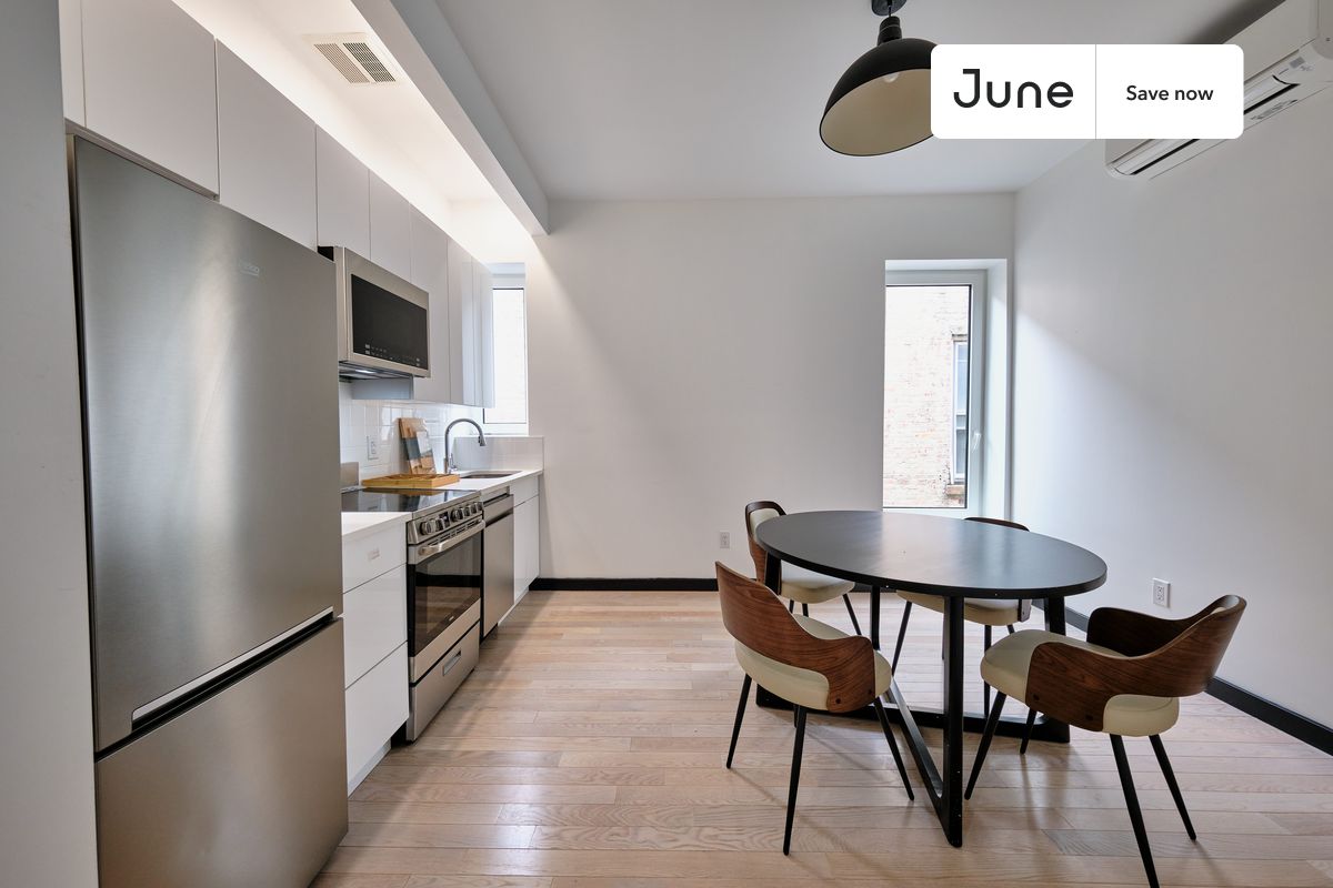 Get $300 off your stay - book by November 30!

4 bedroom in Ditmas Park on flexible lease terms. 

 Be the first to live in this beautiful BRAND NEW APARTMENT featuring a PRIVATE BATH and a BACKYARD.

Check out 3D tour now:  https://jnhm.es/8gU

This 4 bedrooms, 4 bath apartment on the Ditmas Park  is available on a 12 month lease or a flexible short term (31 to 364 days) lease. You pick your custom start and end date. Monthly rent rate is determined by furnishing preference, move-in date and move-out date. Speak to a June representative for recommendations on the best stay duration for the lowest rate, and learn more about this home on the June website:

Amenities of this home:   Furnished Common Areas,    Wi-Fi - Paid separately (High-Speed),    Outdoor space,    Guarantors Allowed,       Couple-Friendly,    Gym,    Laundry - Paid separately (in building),    Residents lounge,       Hardwood Flooring,    Microwave,    Oven,    Refrigerator,    Shared Backyard,   also, this unit is conveniently located, several local parks, restaurants and bars are just minutes away.

About June Homes: Welcome to the easiest rental experience of your life. Rent furnished or unfurnished apartments on a 12 month lease or a flexible short term (31 to 364 days). As a resident, you’ll have access to 24/7 support and monthly cleanings of the home’s shared spaces. Sign up now to apply online for your next home with June: https://jnhm.es/sign-roomi

Brokers welcome! Contact us for more details.

Use this listing ID when speaking to June team: #1896